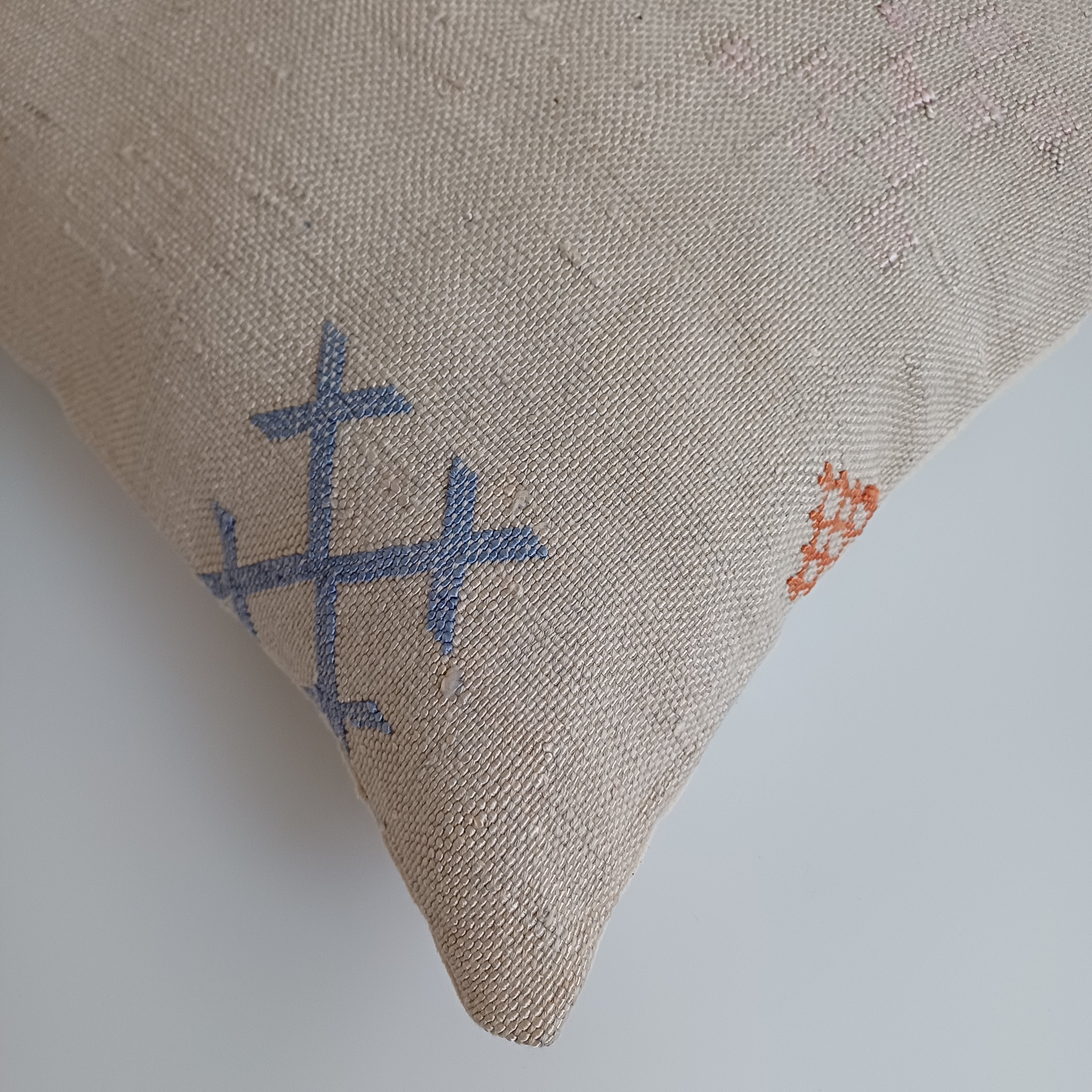 Moroccan Handmade Oatmeal Cactus Silk Cushion Cover 16''x16'' / 40x40 CM