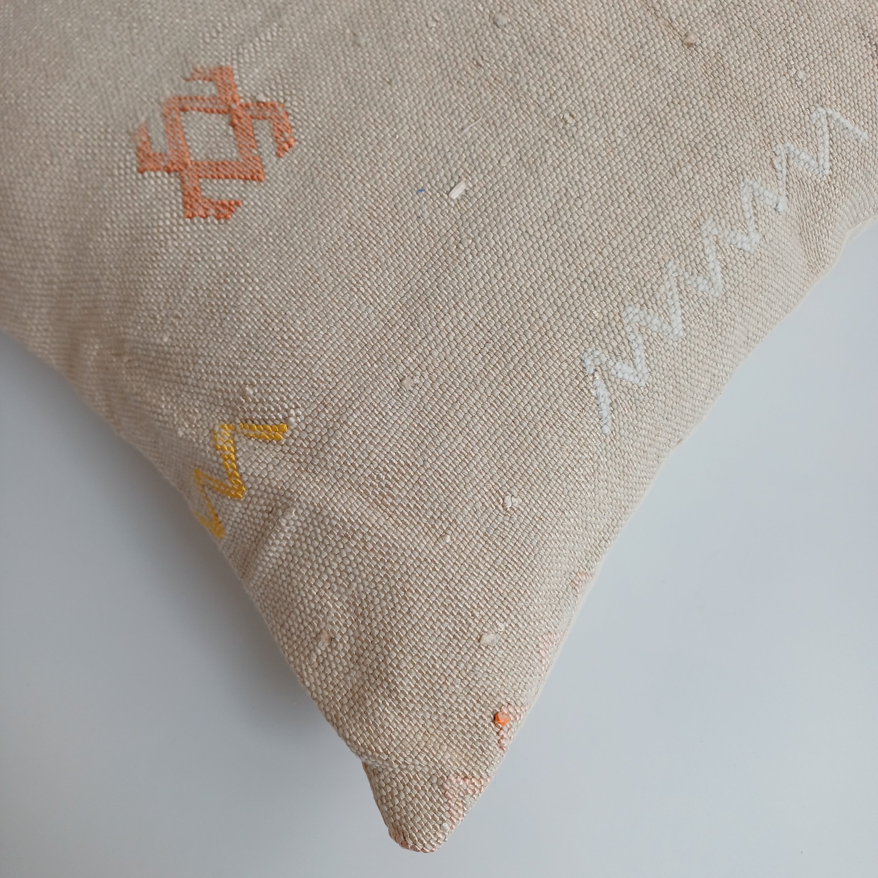 Moroccan Handmade Oatmeal Cactus Silk Cushion Cover 16''x16'' / 40x40 CM