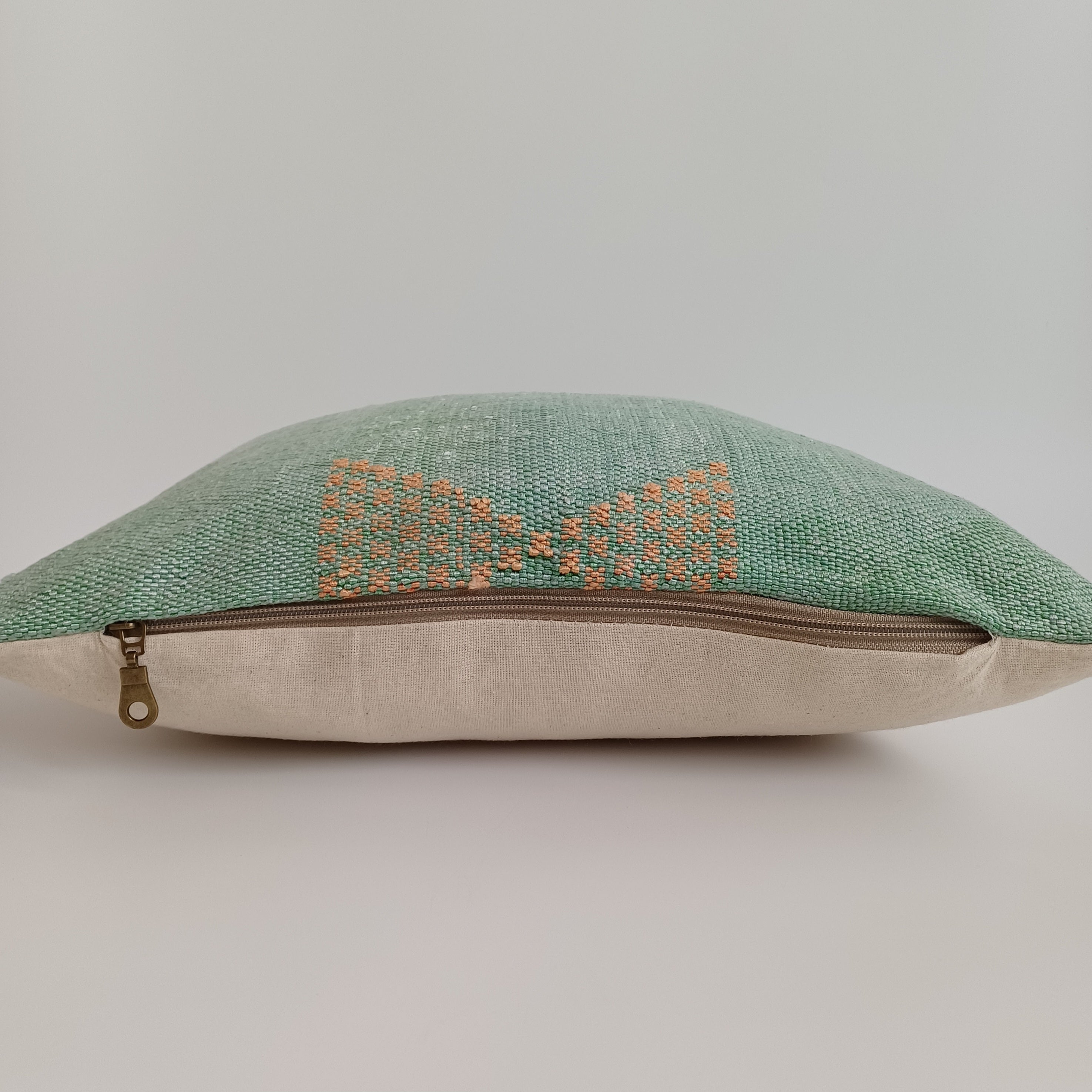 Moroccan Handmade Green Cactus Silk Cushion Cover 16''x16'' / 40x40 CM