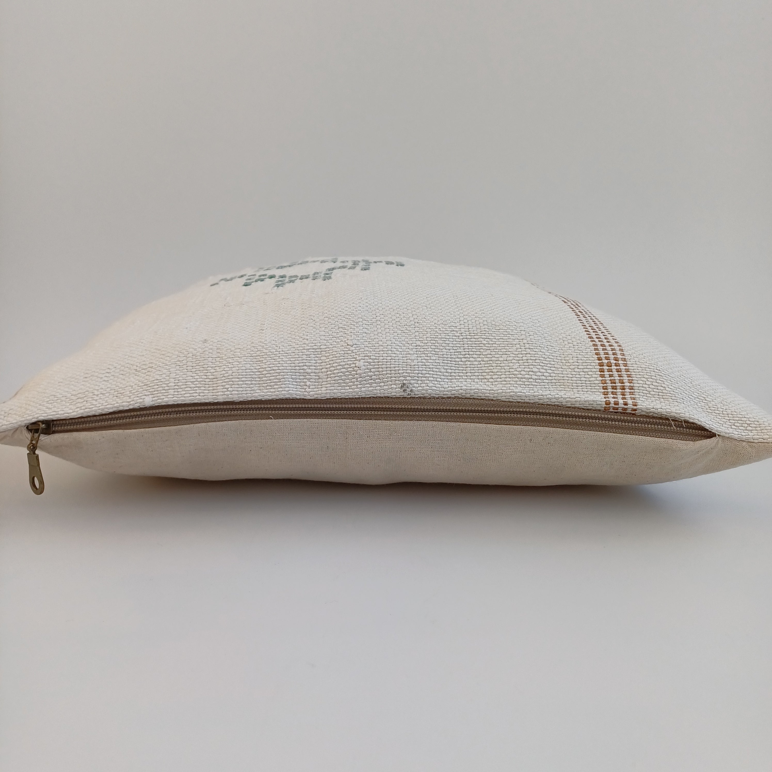 Moroccan Handmade White Cactus Silk Cushion Cover 16''x16'' / 40x40 CM