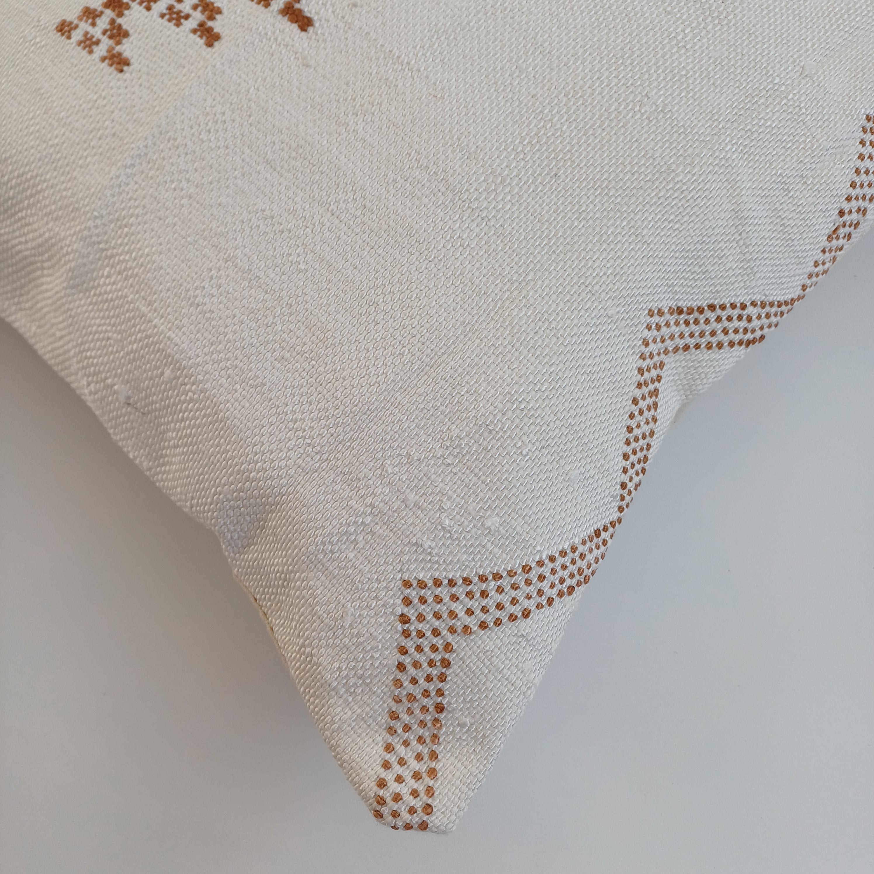 Moroccan Handmade White Cactus Silk Cushion Cover 16''x16'' / 40x40 CM