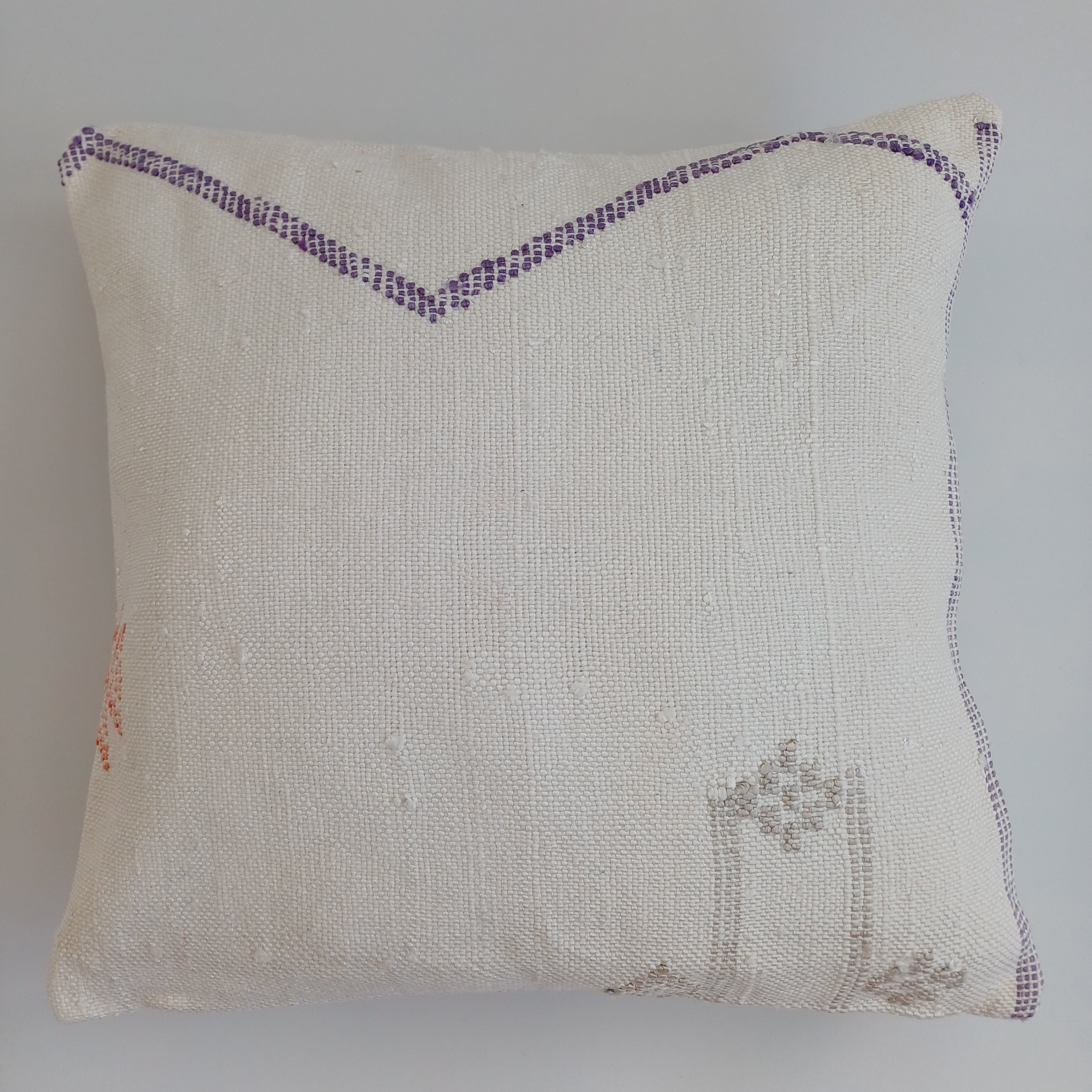 Moroccan Handmade White Cactus Silk Cushion Cover 16''x16'' / 40x40 CM