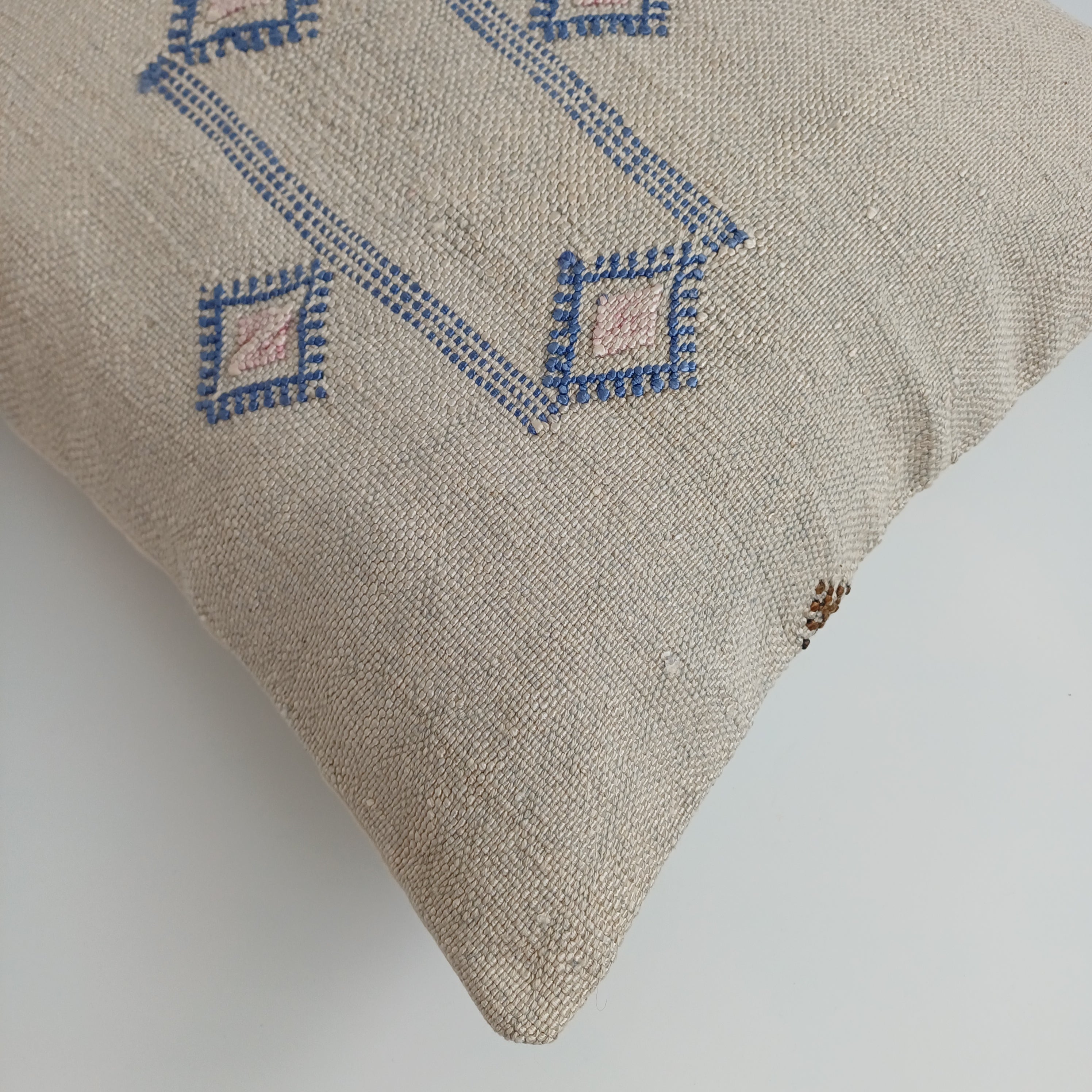 Moroccan Handmade Oatmeal Cactus Silk Cushion Cover 16''x16'' / 40x40 CM