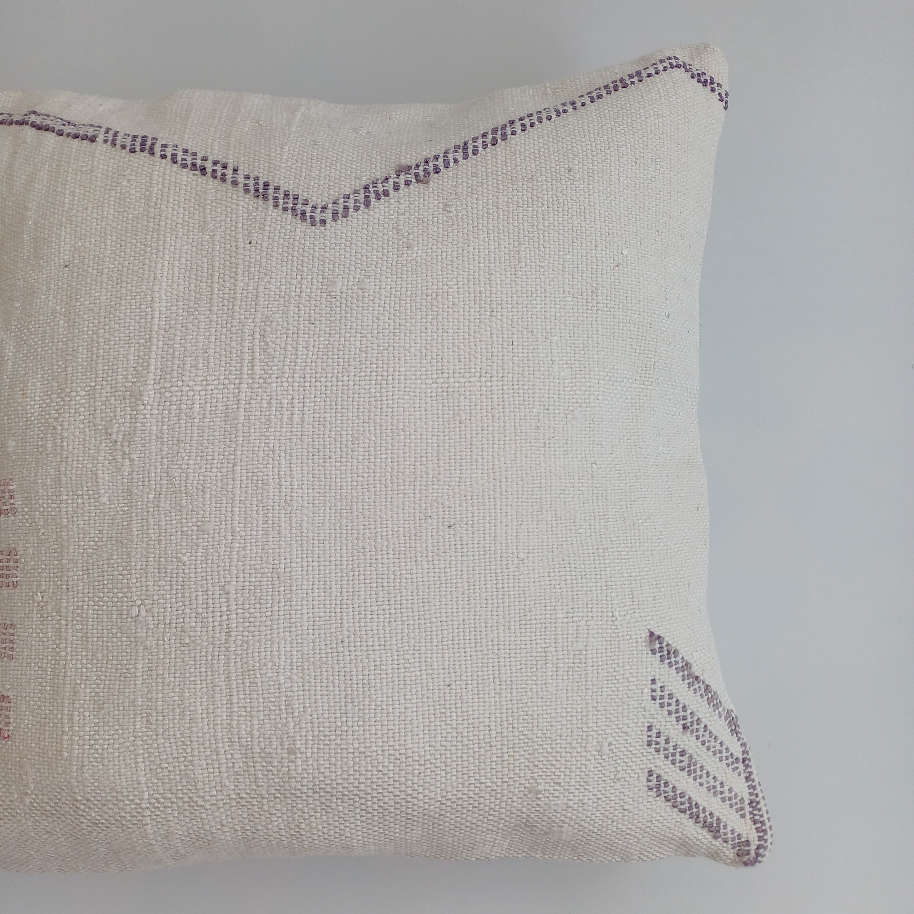 Moroccan Handmade White Cactus Silk Cushion Cover 16''x16'' / 40x40 CM