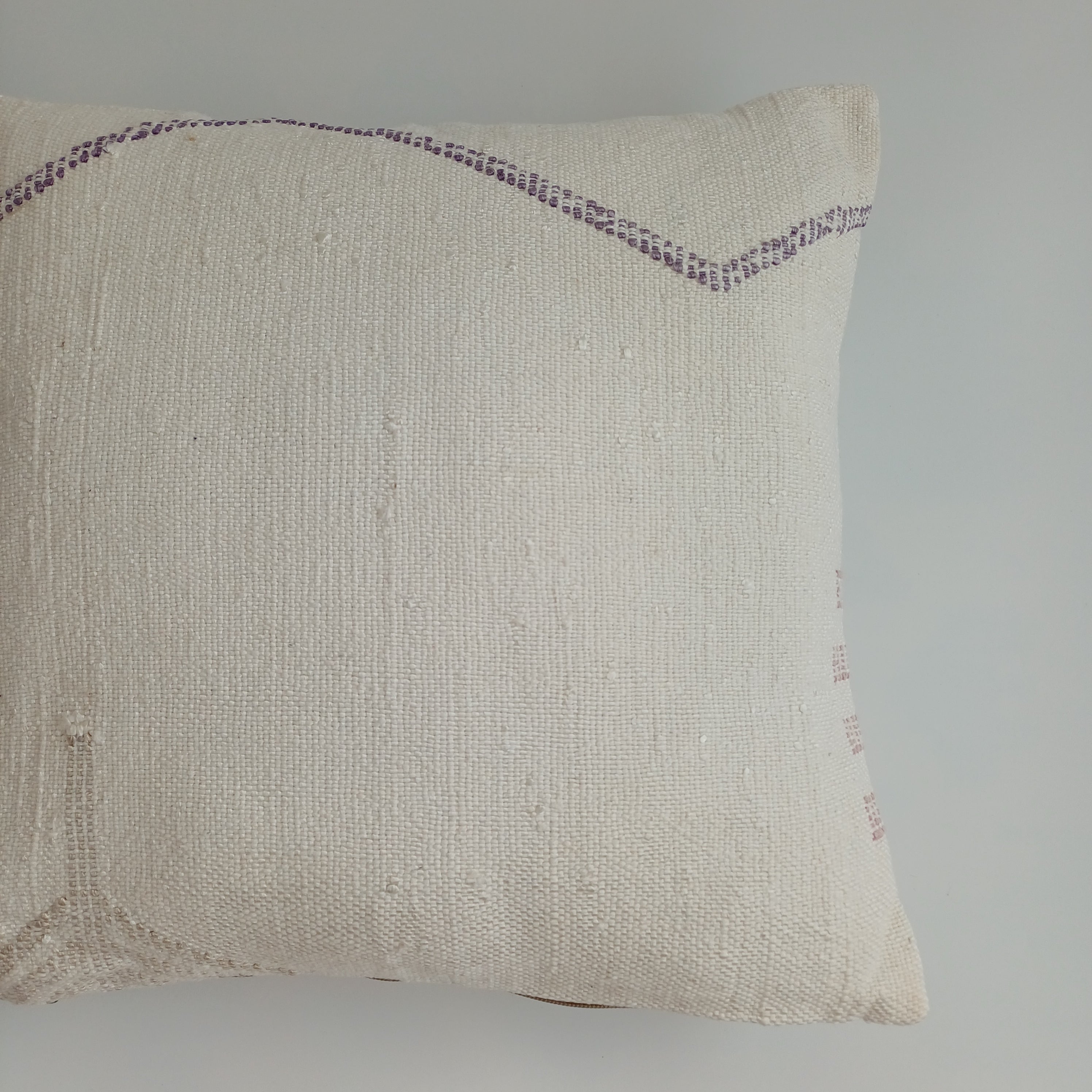 Moroccan Handmade White Cactus Silk Cushion Cover 16''x16'' / 40x40 CM