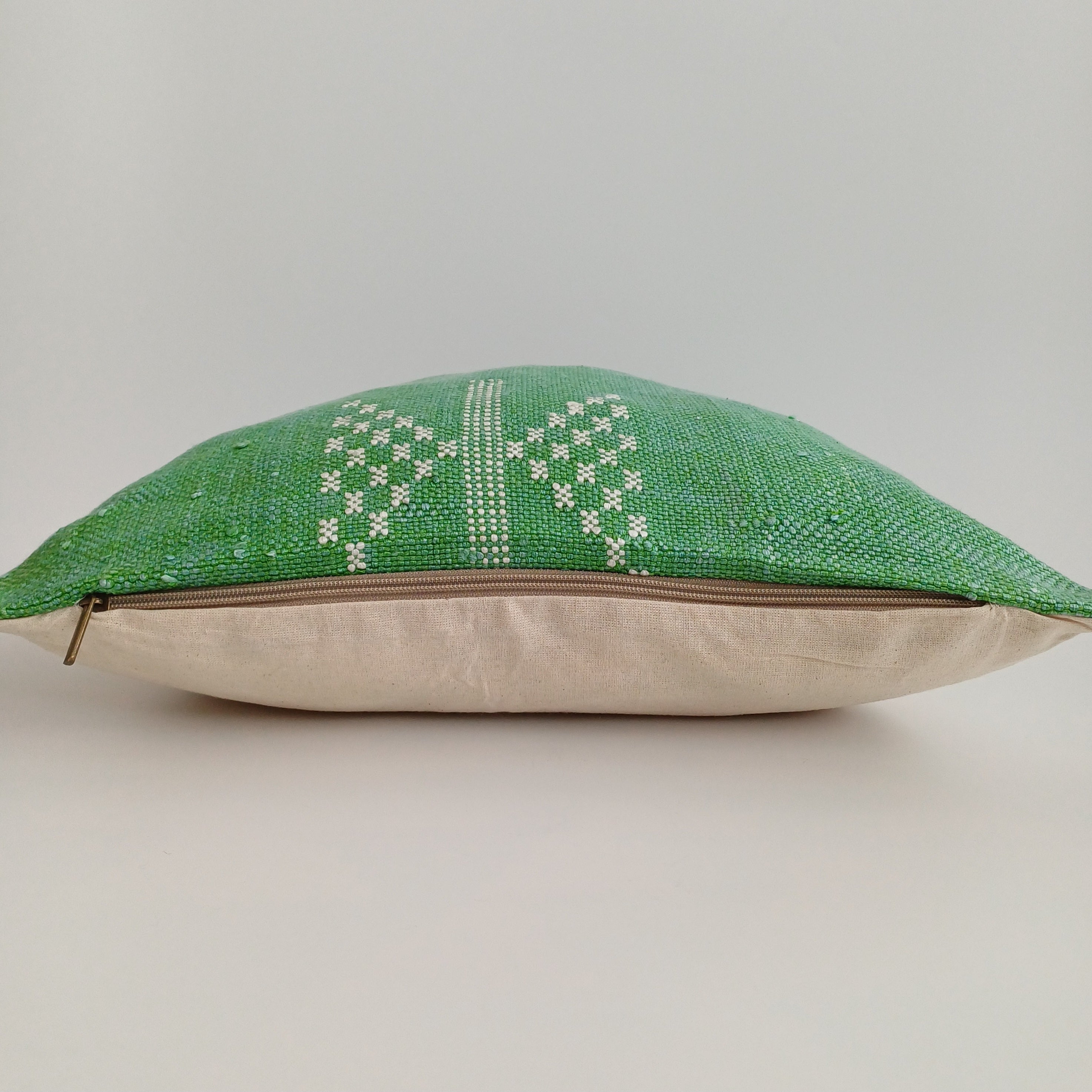 Moroccan Handmade Green Cactus Silk Cushion Cover 16''x16'' / 40x40 CM