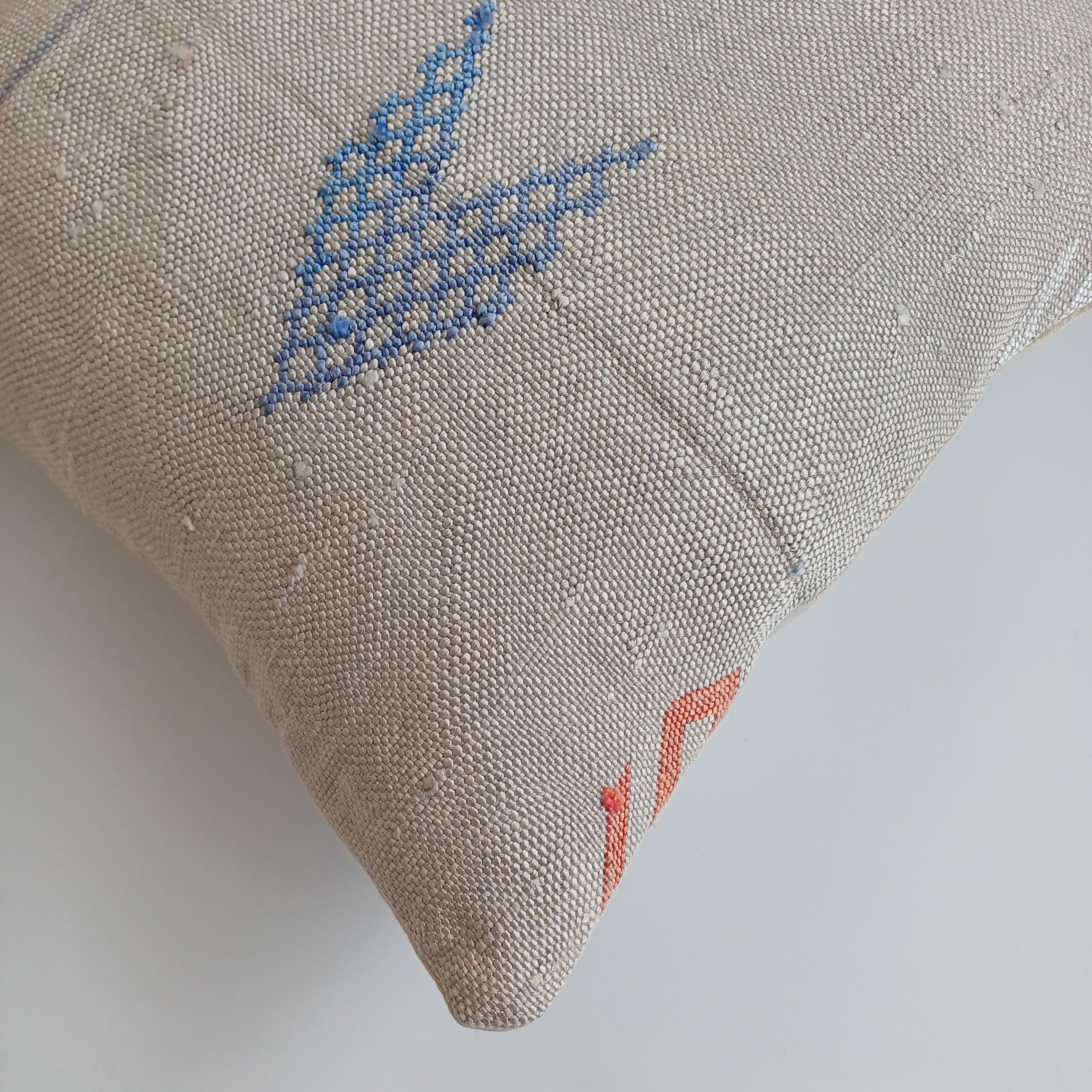 Moroccan Handmade Oatmeal Cactus Silk Cushion Cover 16''x16'' / 40x40 CM