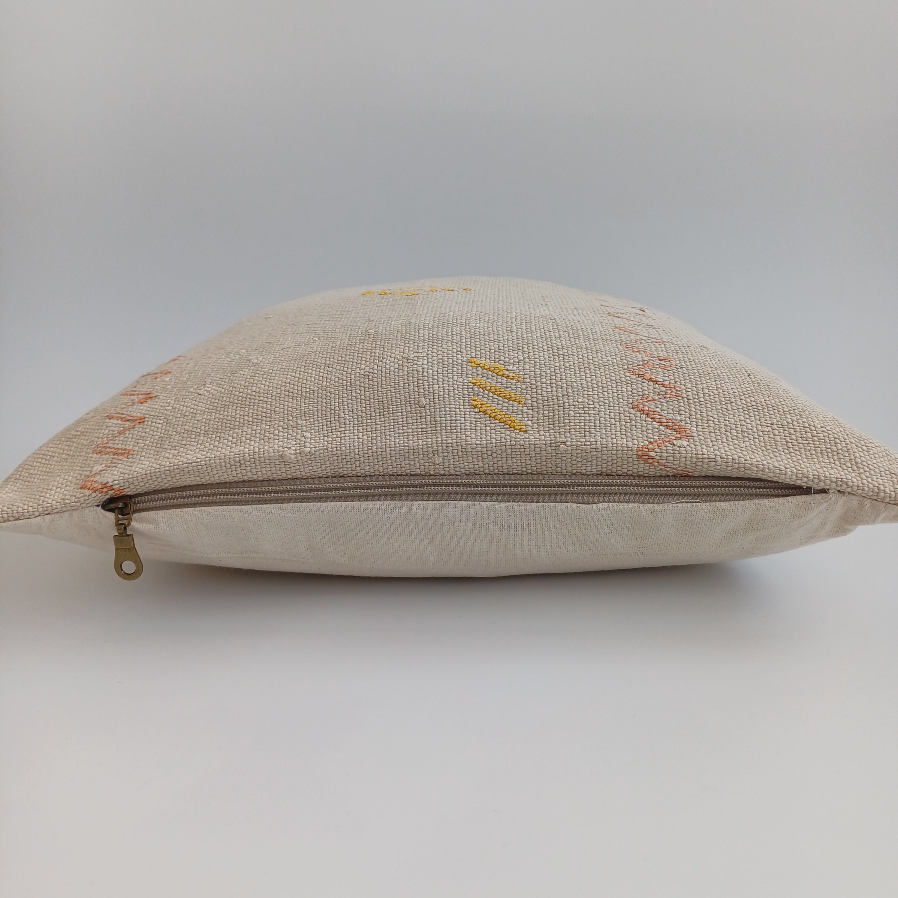 Moroccan Handmade Oatmeal Cactus Silk Cushion Cover 16''x16'' / 40x40 CM