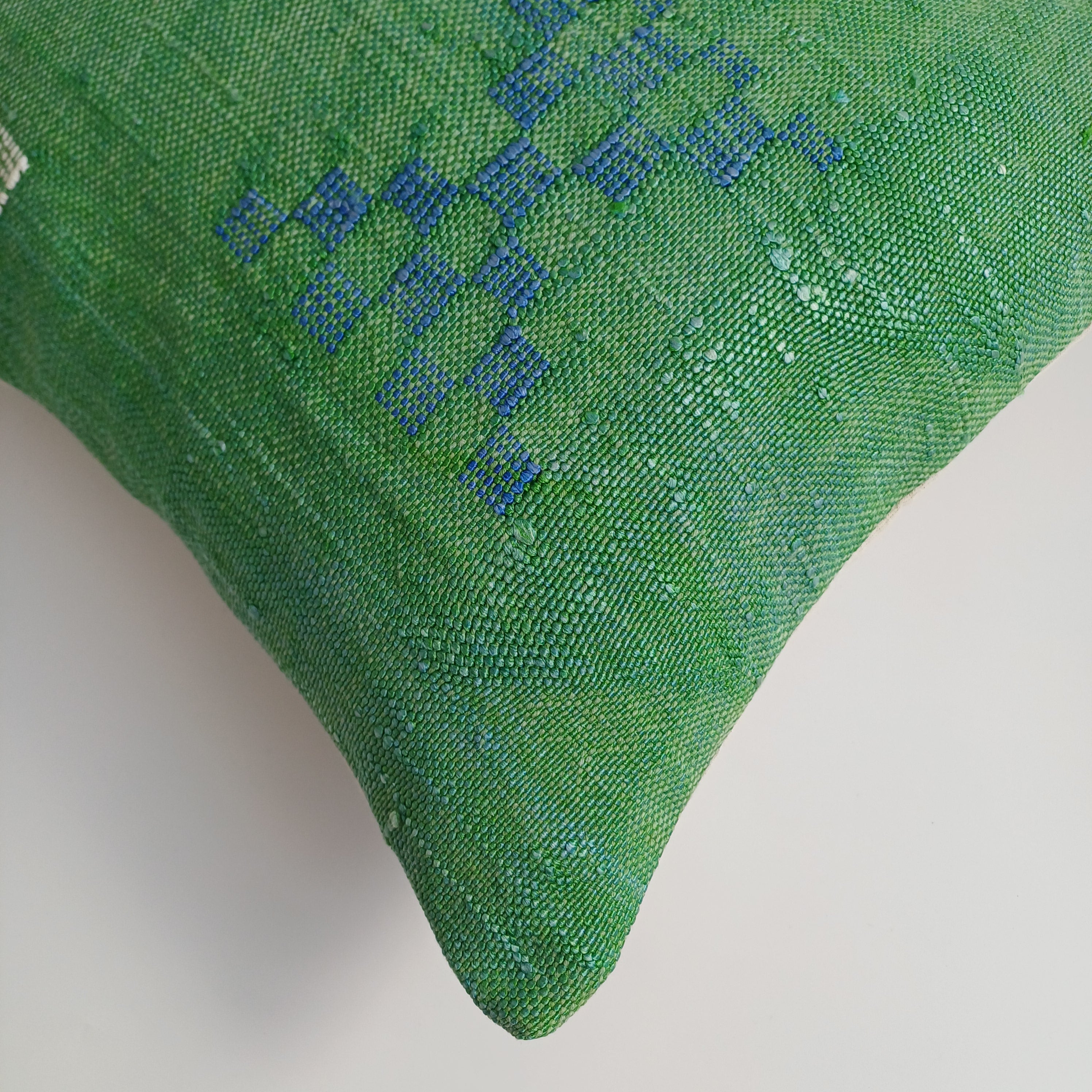 Moroccan Handmade Green Cactus Silk Cushion Cover 16''x16'' / 40x40 CM