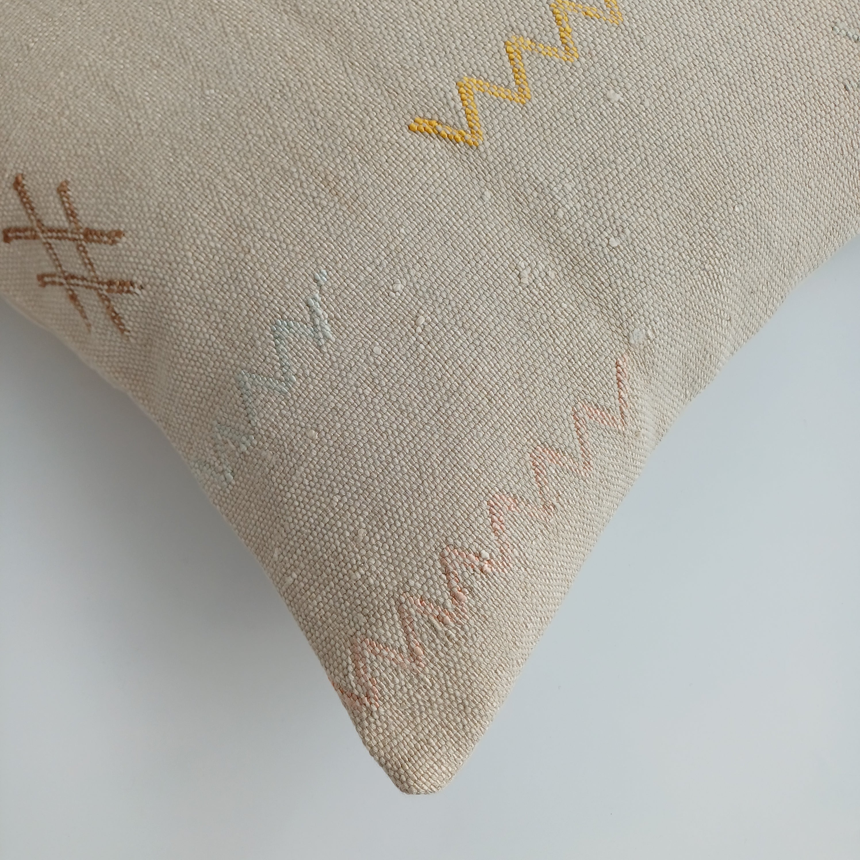 Moroccan Handmade Oatmeal Cactus Silk Cushion Cover 16''x16'' / 40x40 CM