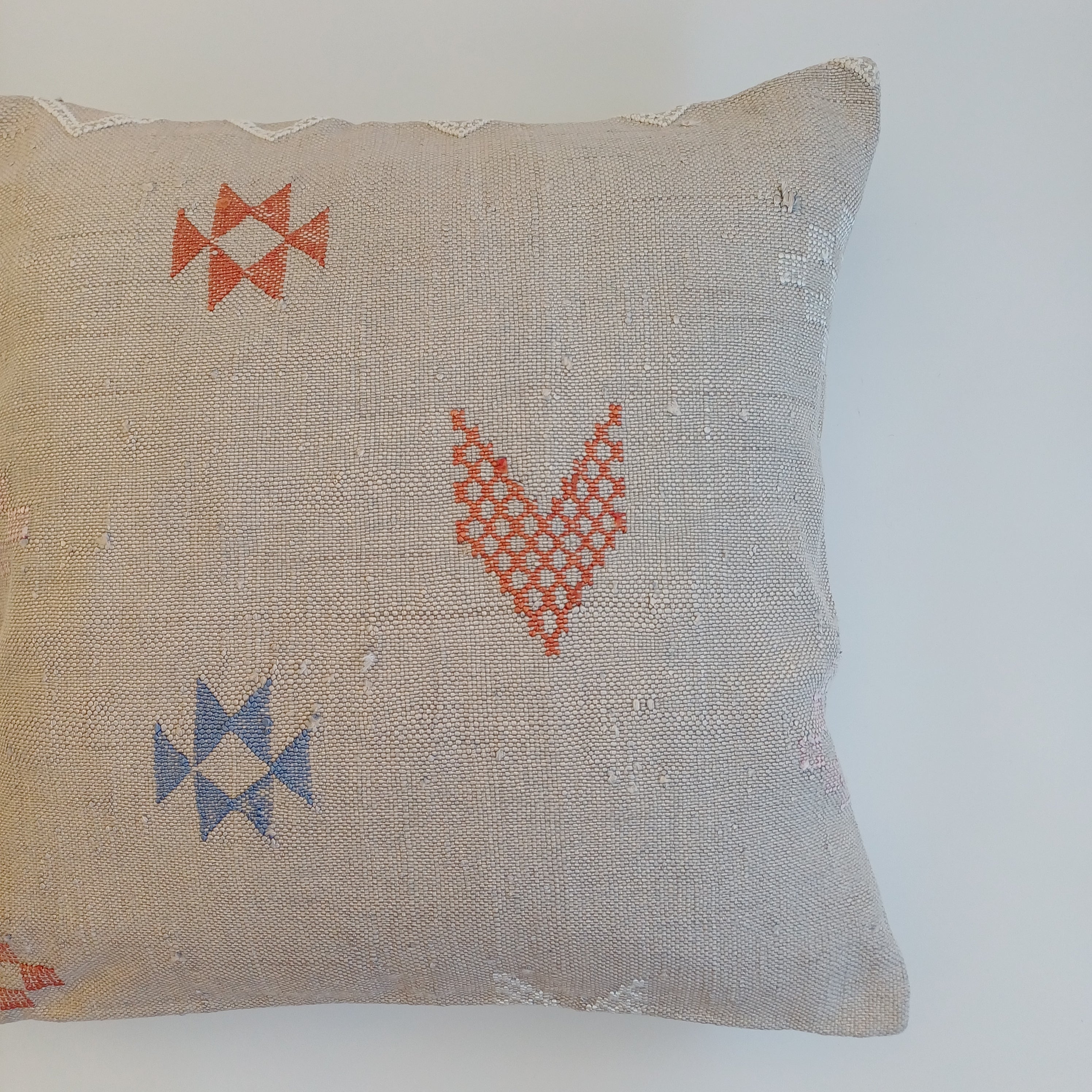 Moroccan Handmade Oatmeal Cactus Silk Cushion Cover 20''x20'' / 50x50 CM