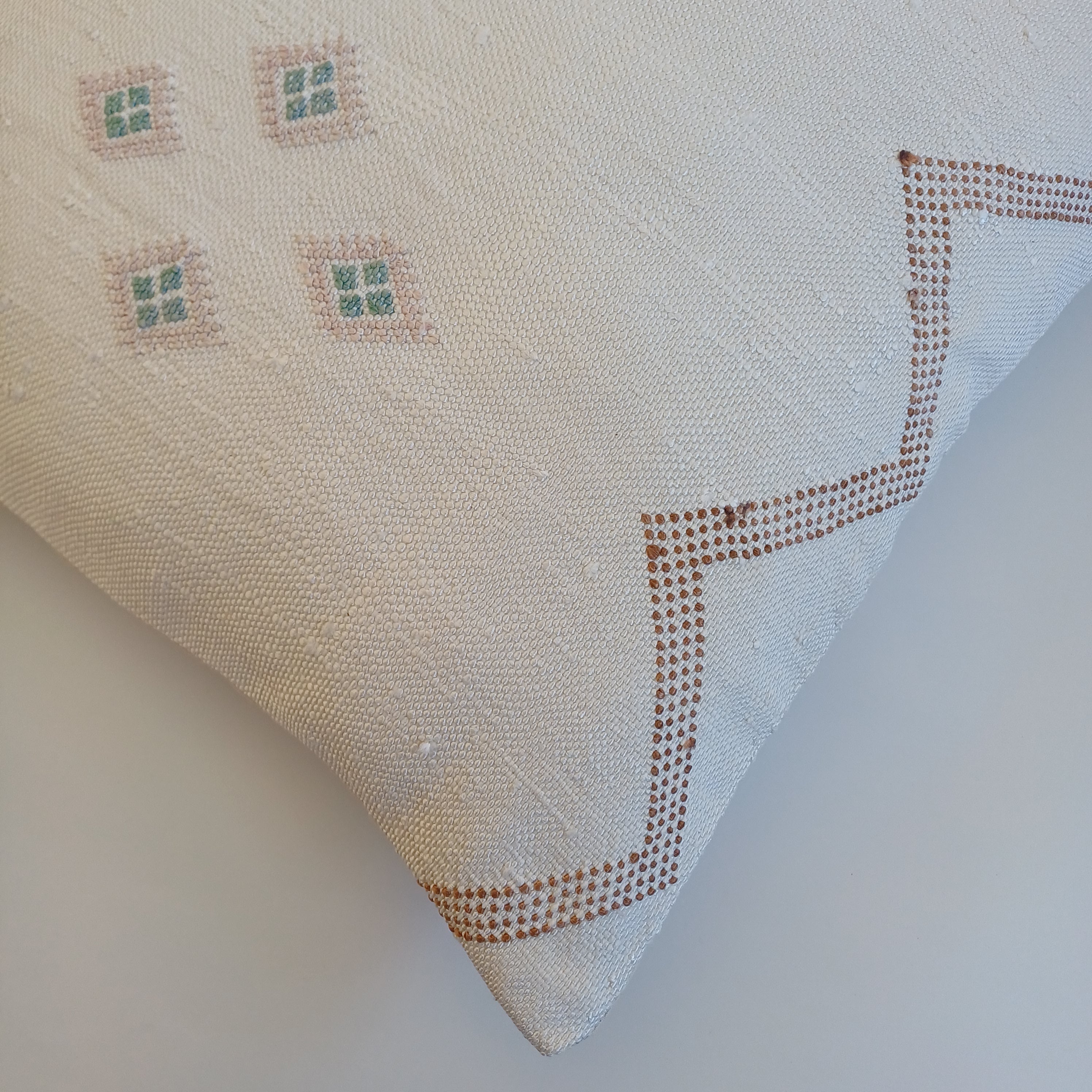Moroccan Handmade Cream White Cactus Silk Cushion Cover 20''x20'' / 50x50 CM