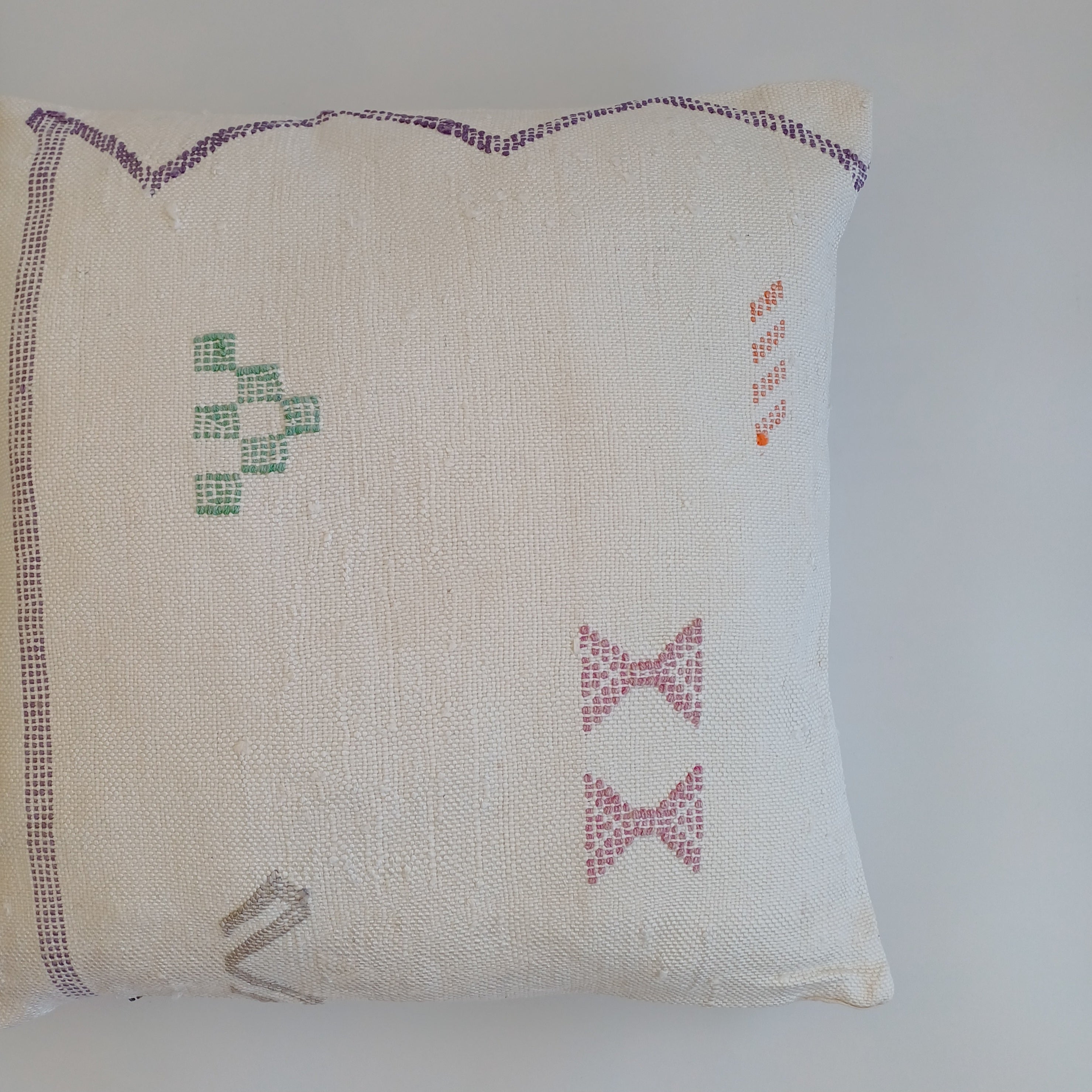 Moroccan Handmade Cream White Cactus Silk Cushion Cover 20''x20'' / 50x50 CM