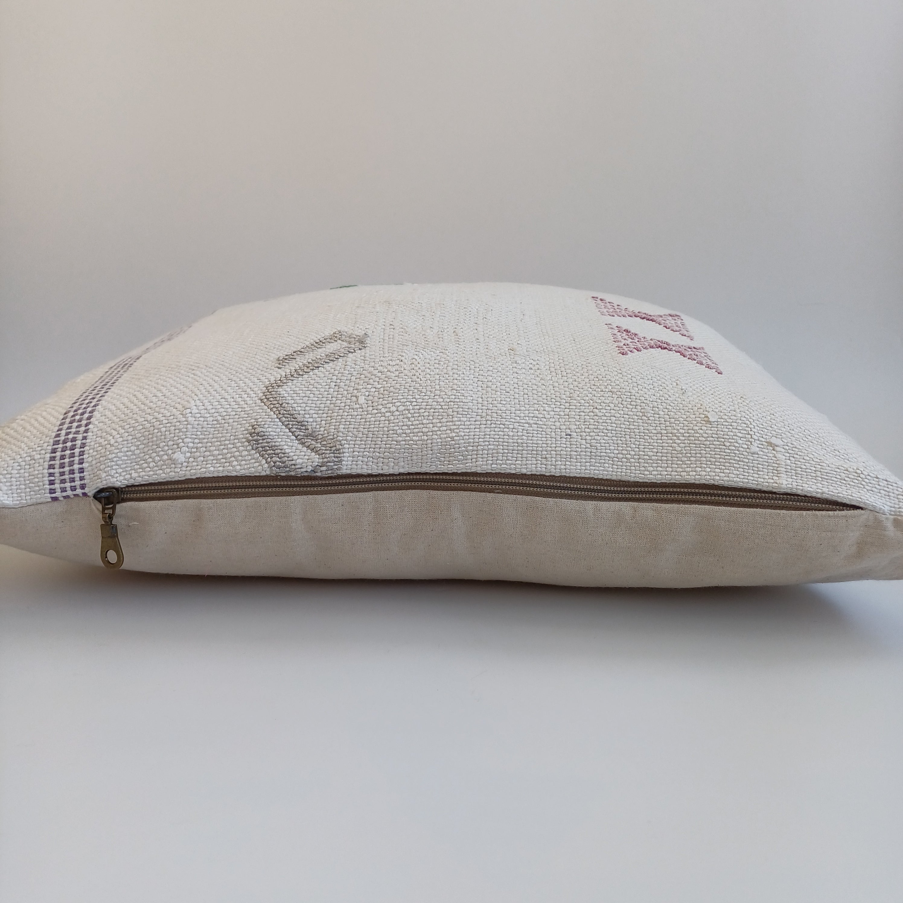 Moroccan Handmade Cream White Cactus Silk Cushion Cover 20''x20'' / 50x50 CM
