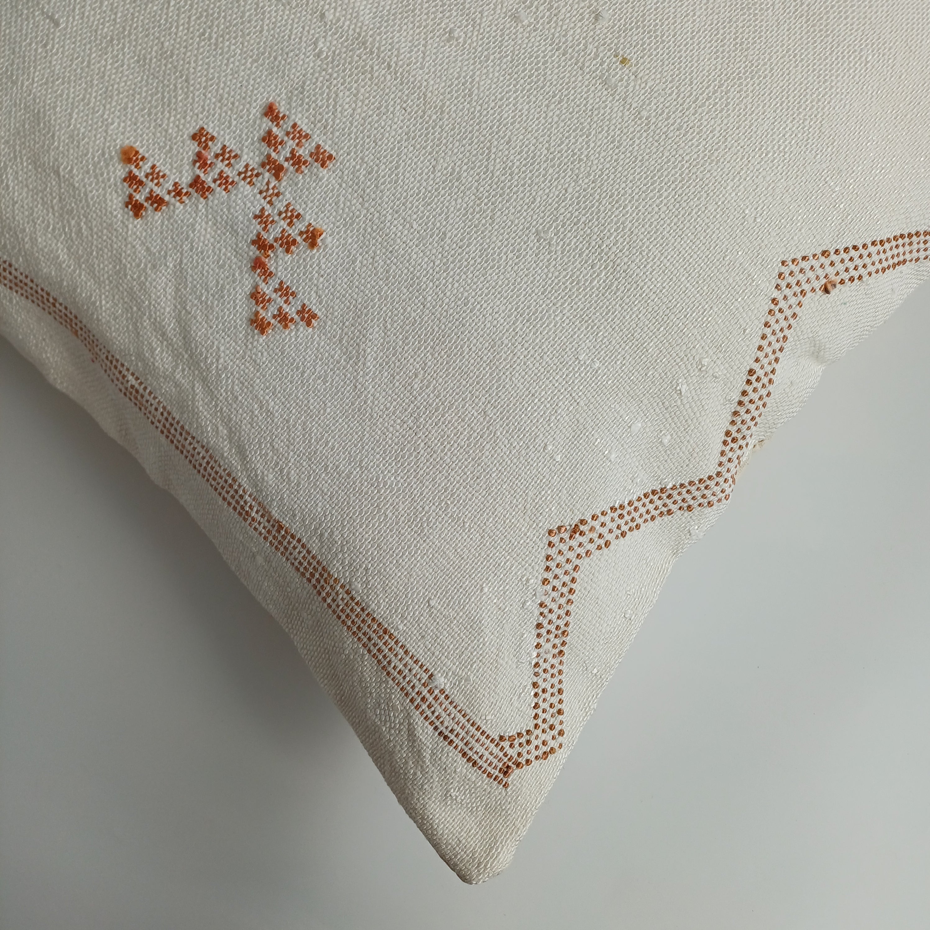 Moroccan Handmade Cream White Cactus Silk Cushion Cover 20''x20'' / 50x50 CM