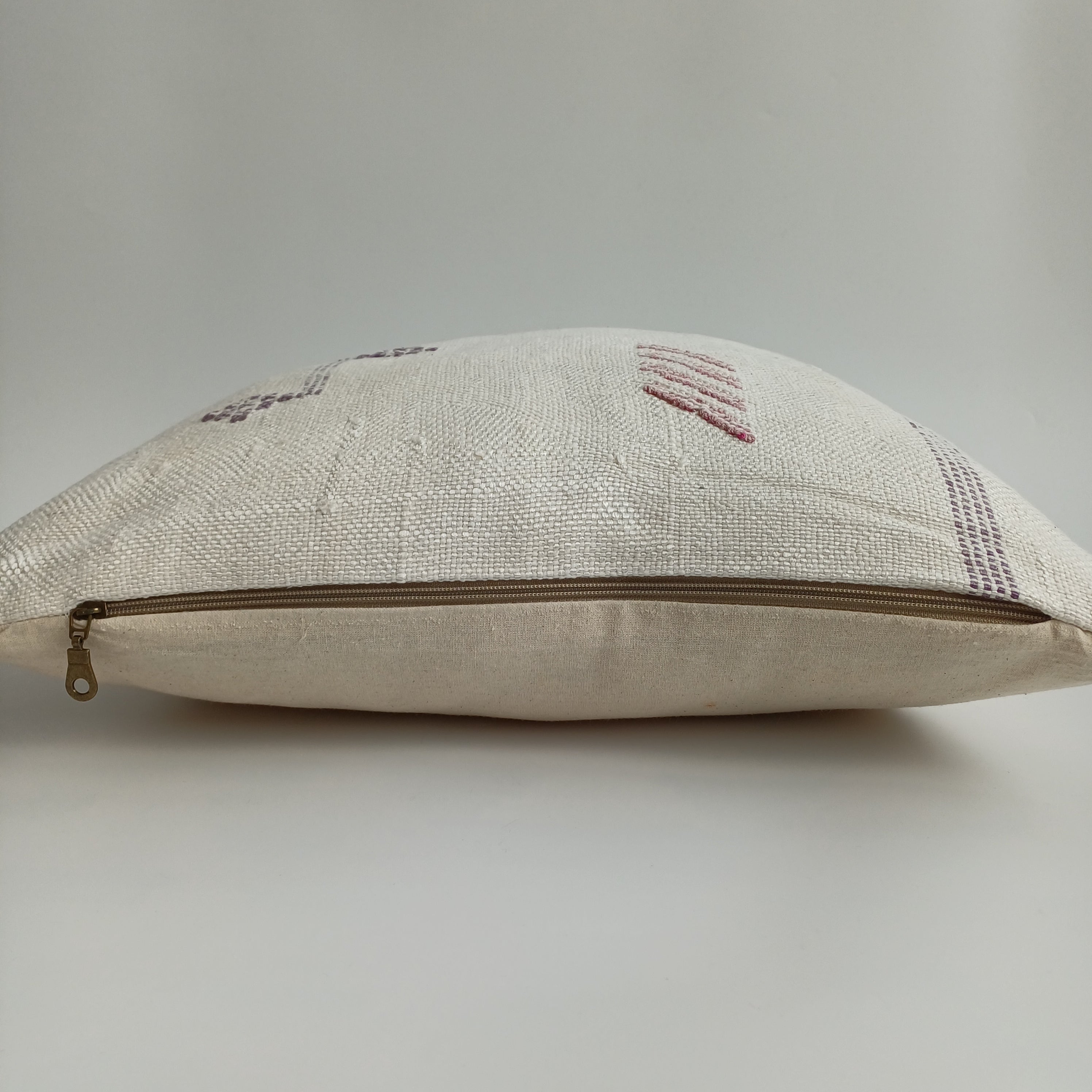 Moroccan Handmade Cream White Cactus Silk Cushion Cover 20''x20'' / 50x50 CM