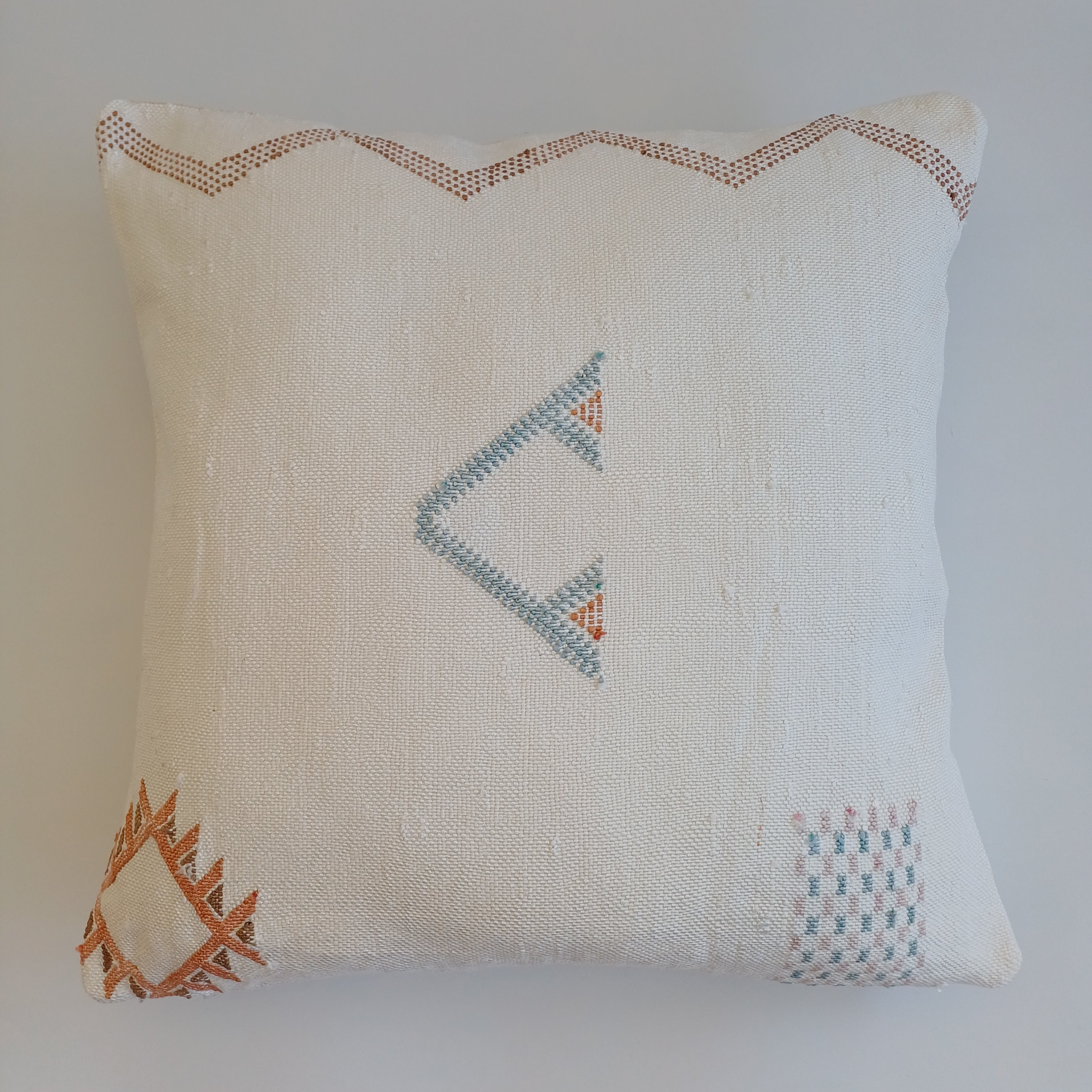 Moroccan Handmade Cream White Cactus Silk Cushion Cover 20''x20'' / 50x50 CM