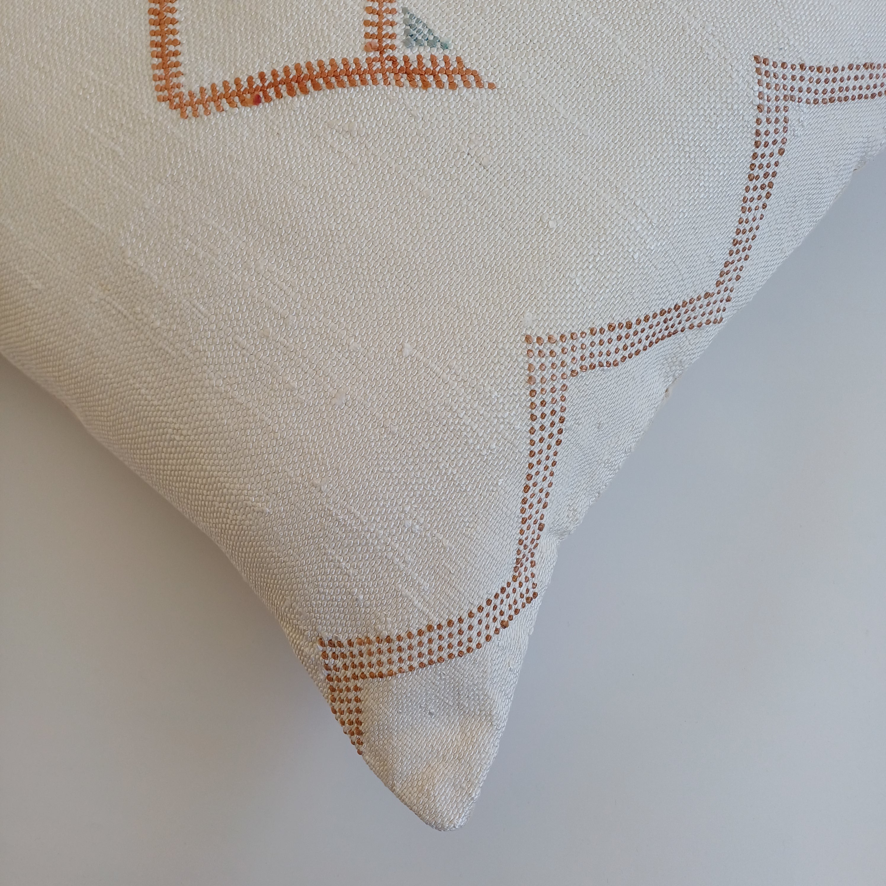 Moroccan Handmade Cream White Cactus Silk Cushion Cover 20''x20'' / 50x50 CM