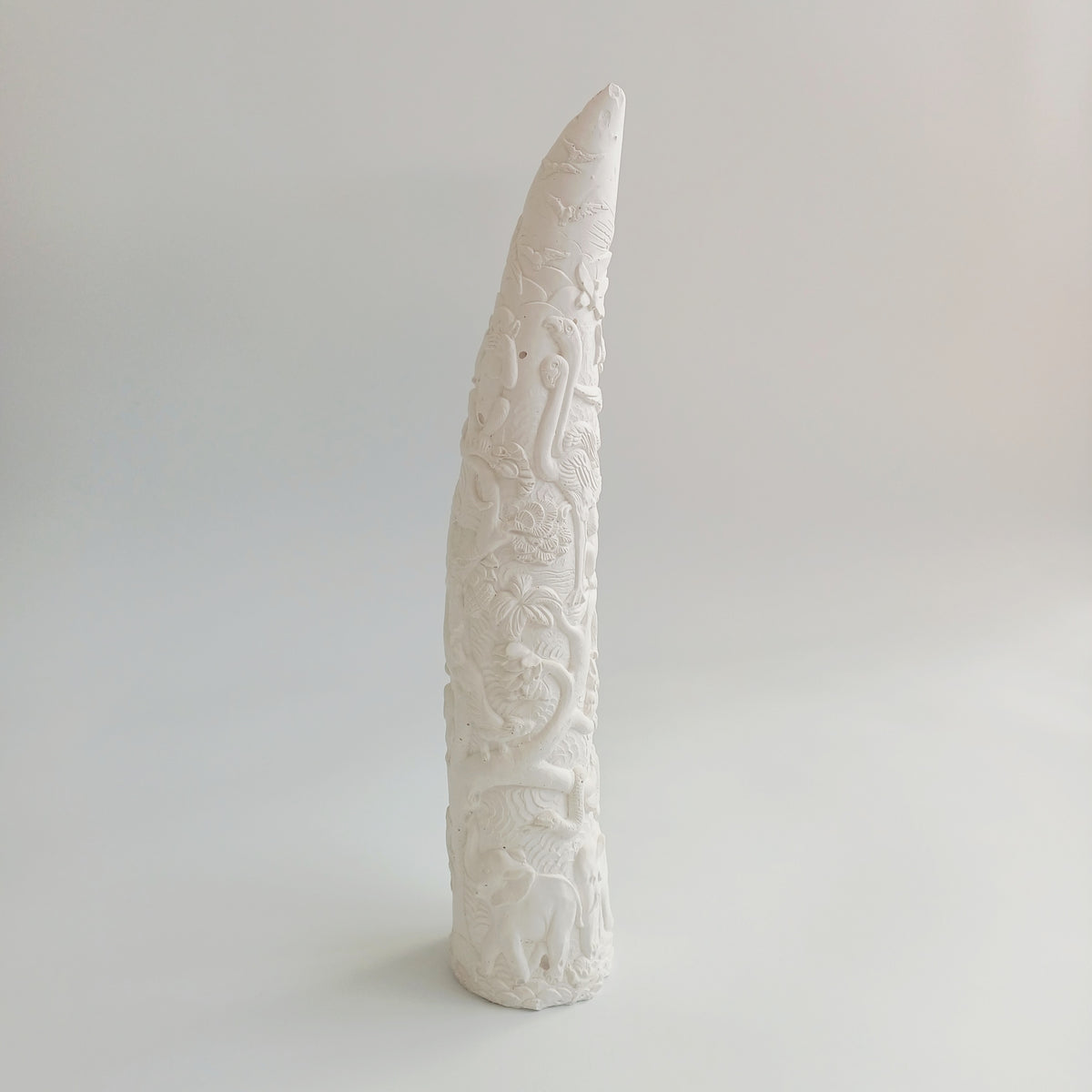 Decorative Animal Textured White Sculpture 40x7 CM
