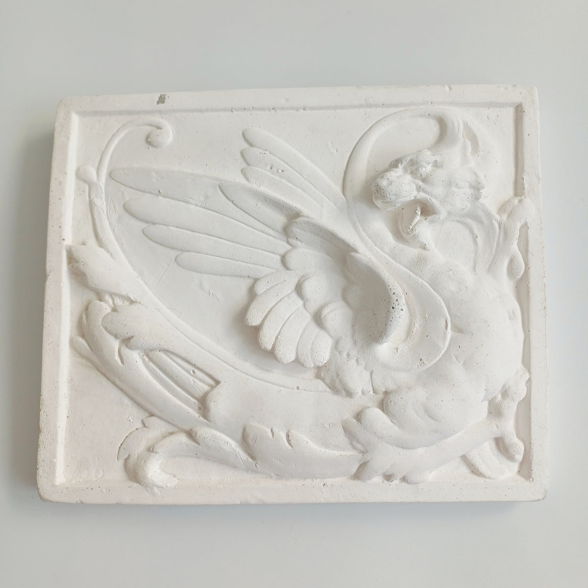 Winged Dragon Relief Wall Plaque, Minimalist Textured White Mythical Beast Wall Sculpture, Home Decor 22x18 CM