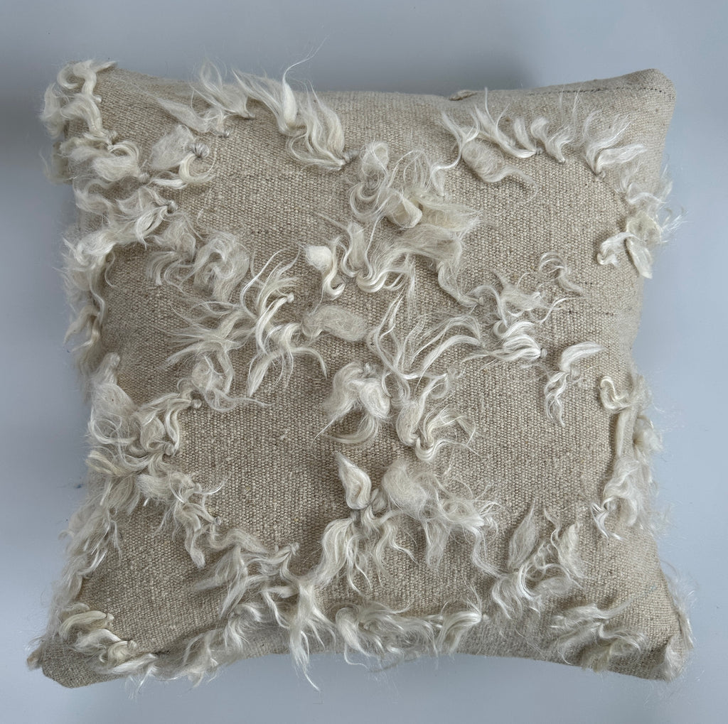 White Wool Turkish Rug Cushion Cover 20''x20'' / 50x50 CM