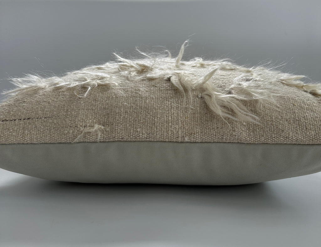 White Wool Turkish Rug Cushion Cover 20''x20'' / 50x50 CM