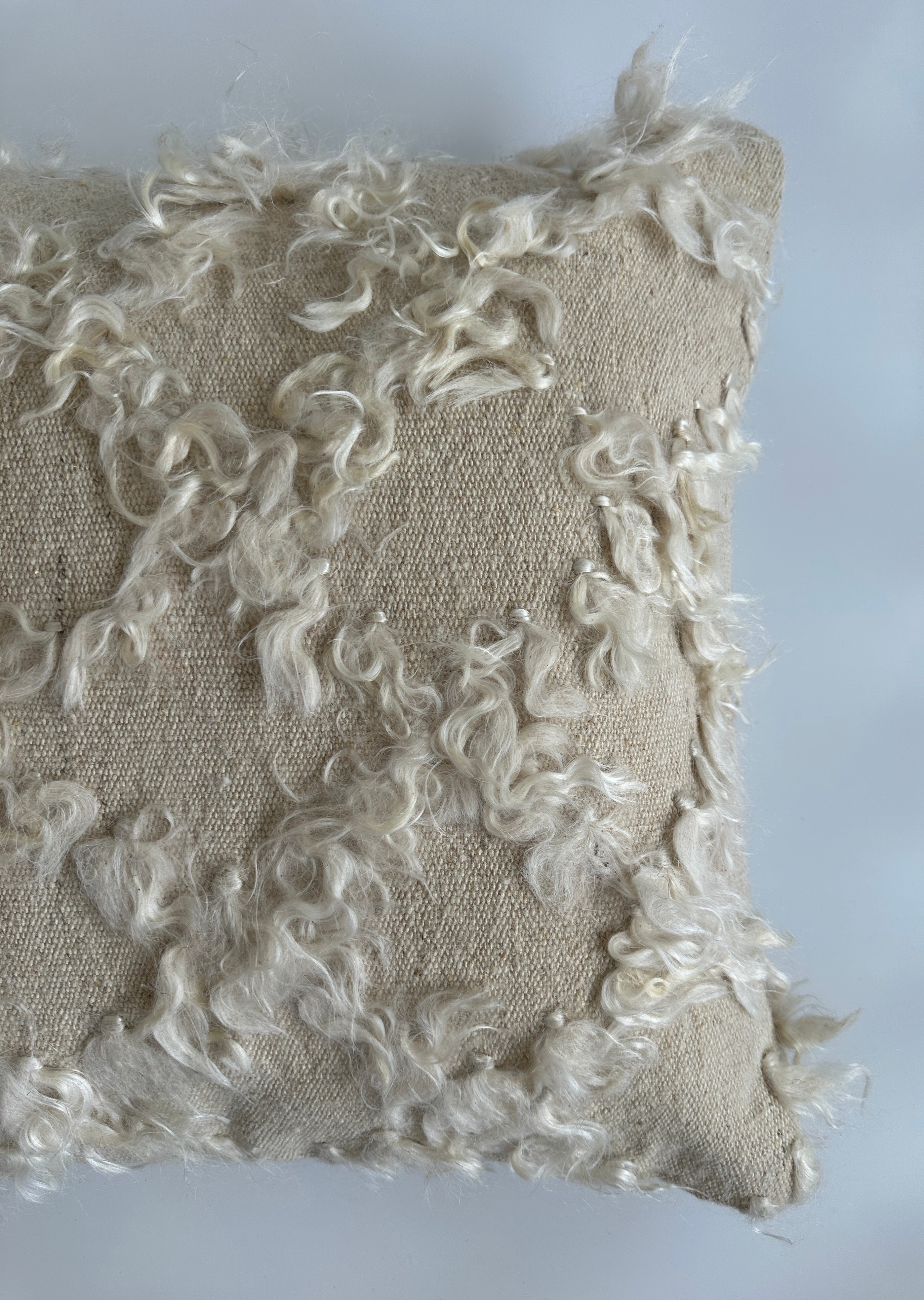 White Wool Turkish Rug Cushion Cover 20''x20'' / 50x50 CM