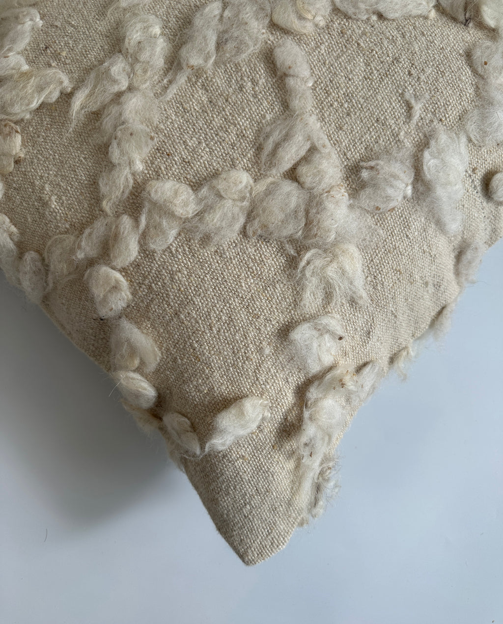 White Wool Turkish Rug Cushion Cover 20''x20'' / 50x50 CM