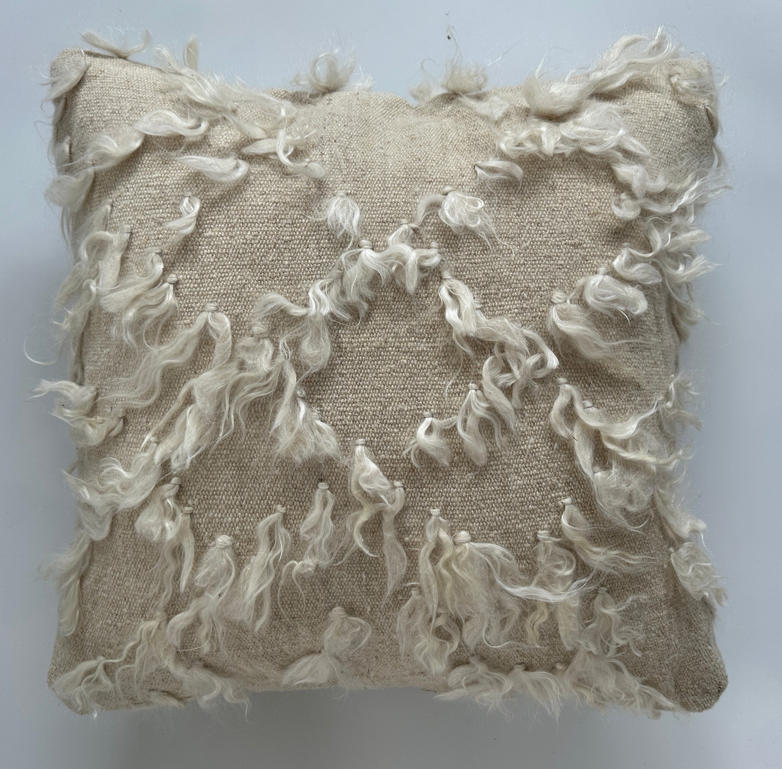 White Wool Turkish Rug Cushion Cover 20''x20'' / 50x50 CM