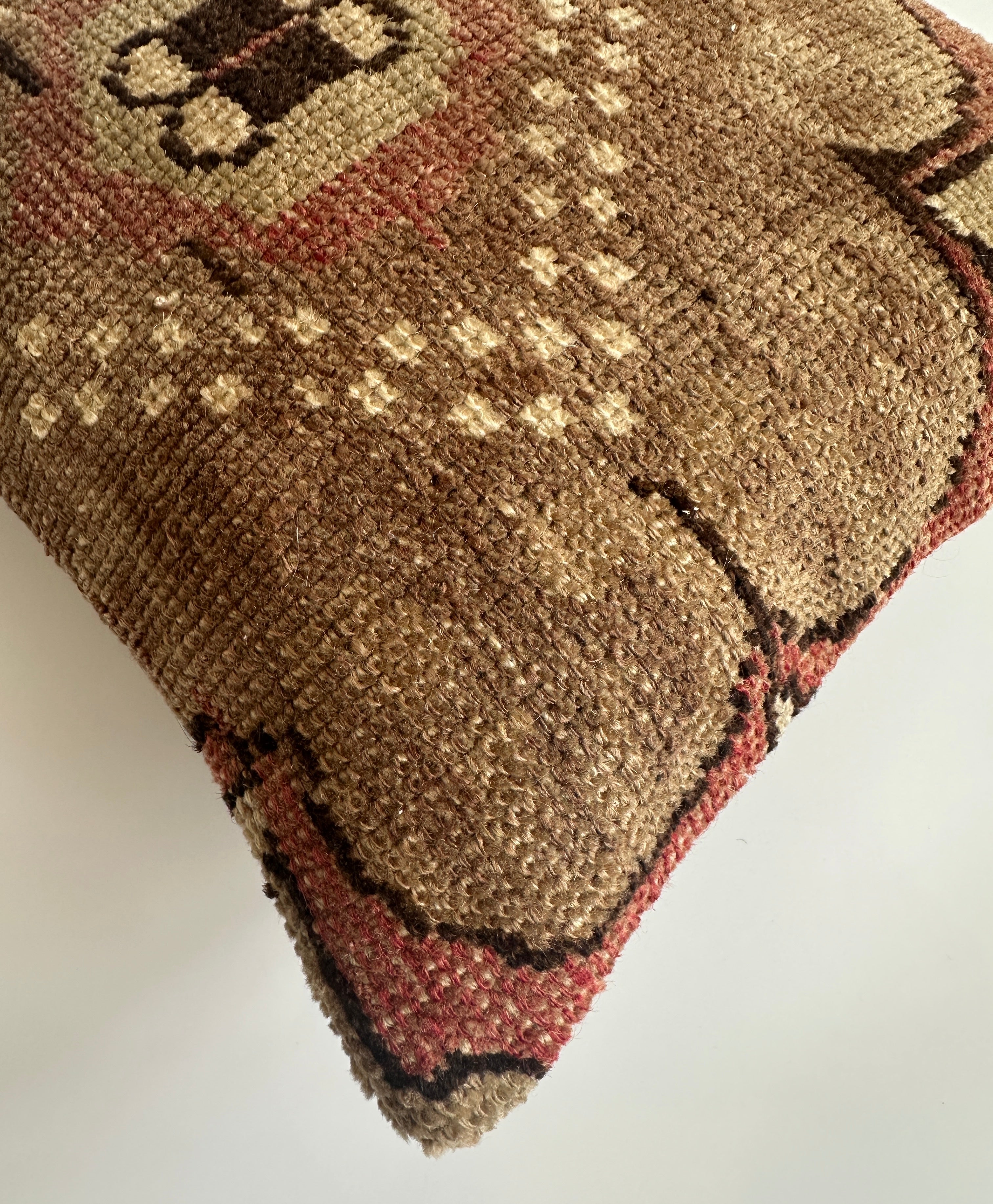 Carpet Cushion Cover 16''x16'' / 42x41 CM