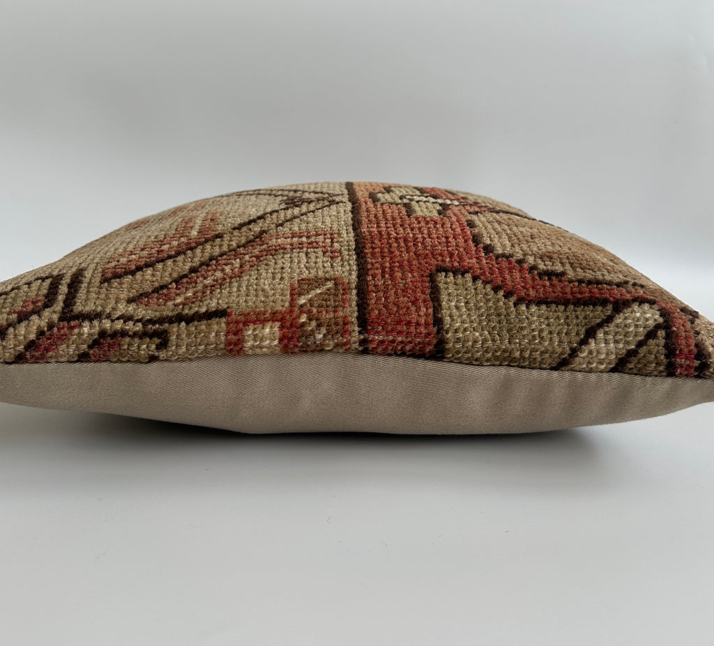 Handmade Carpet Cushion Cover 16''x16'' / 41x40 CM
