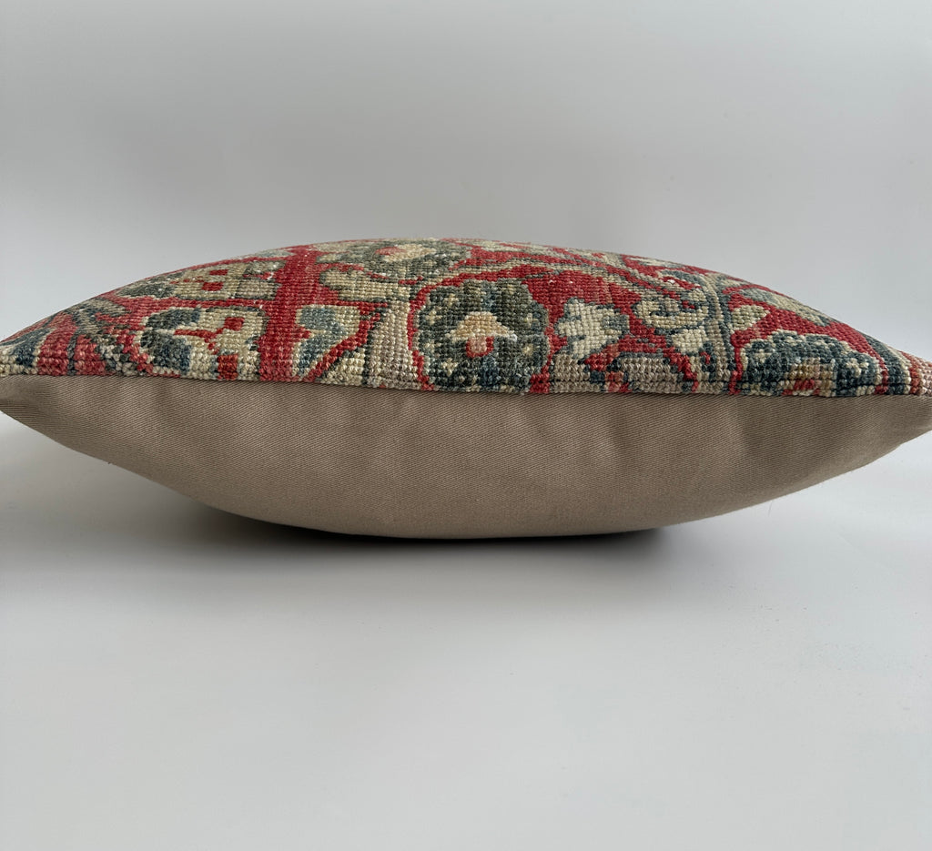 Handmade Floral Carpet Cushion Cover 16''x16'' / 41x41 CM