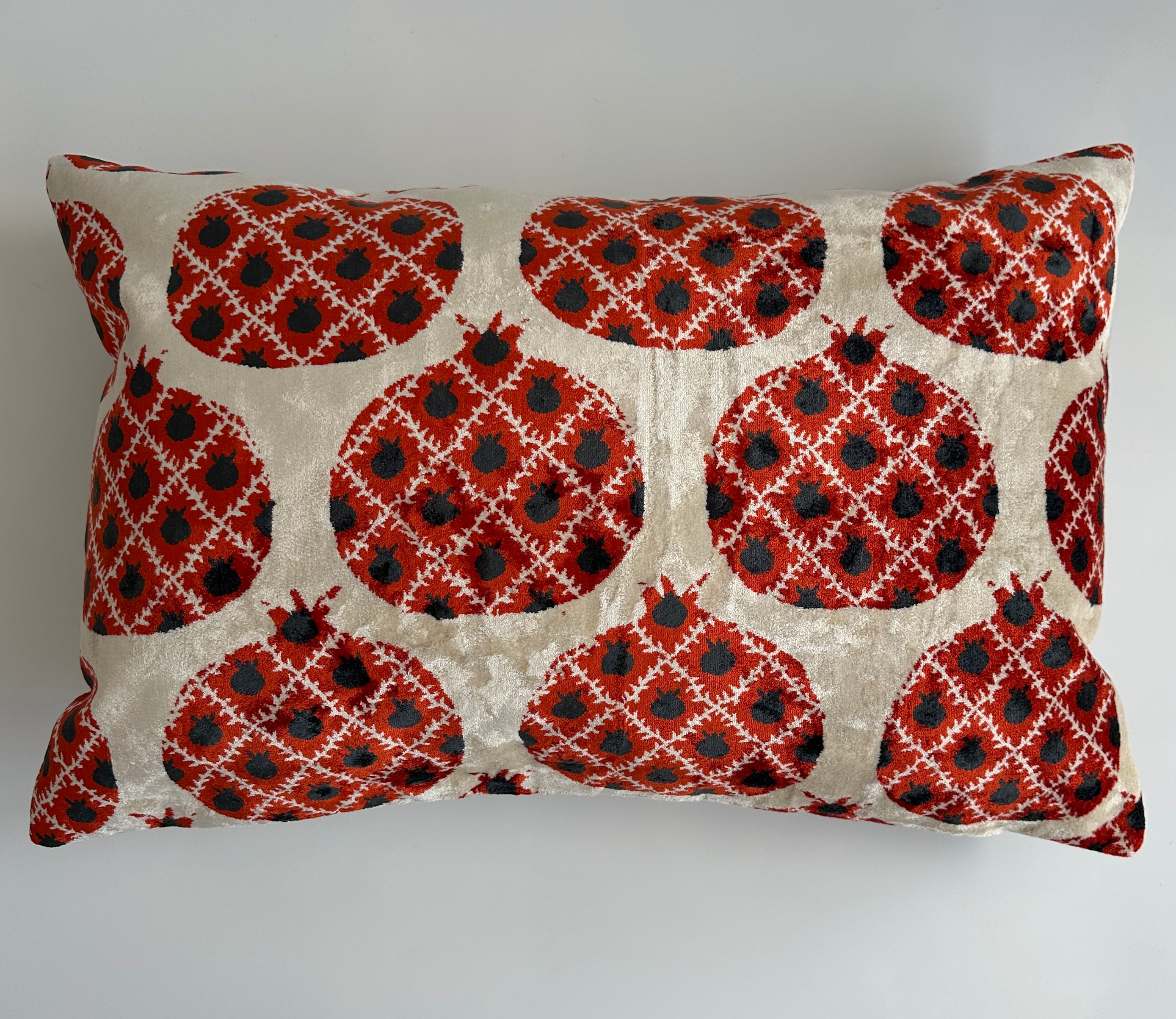 Pomegranate Silk Velvet Cushion Cover 24''x16'' / 60x40 CM