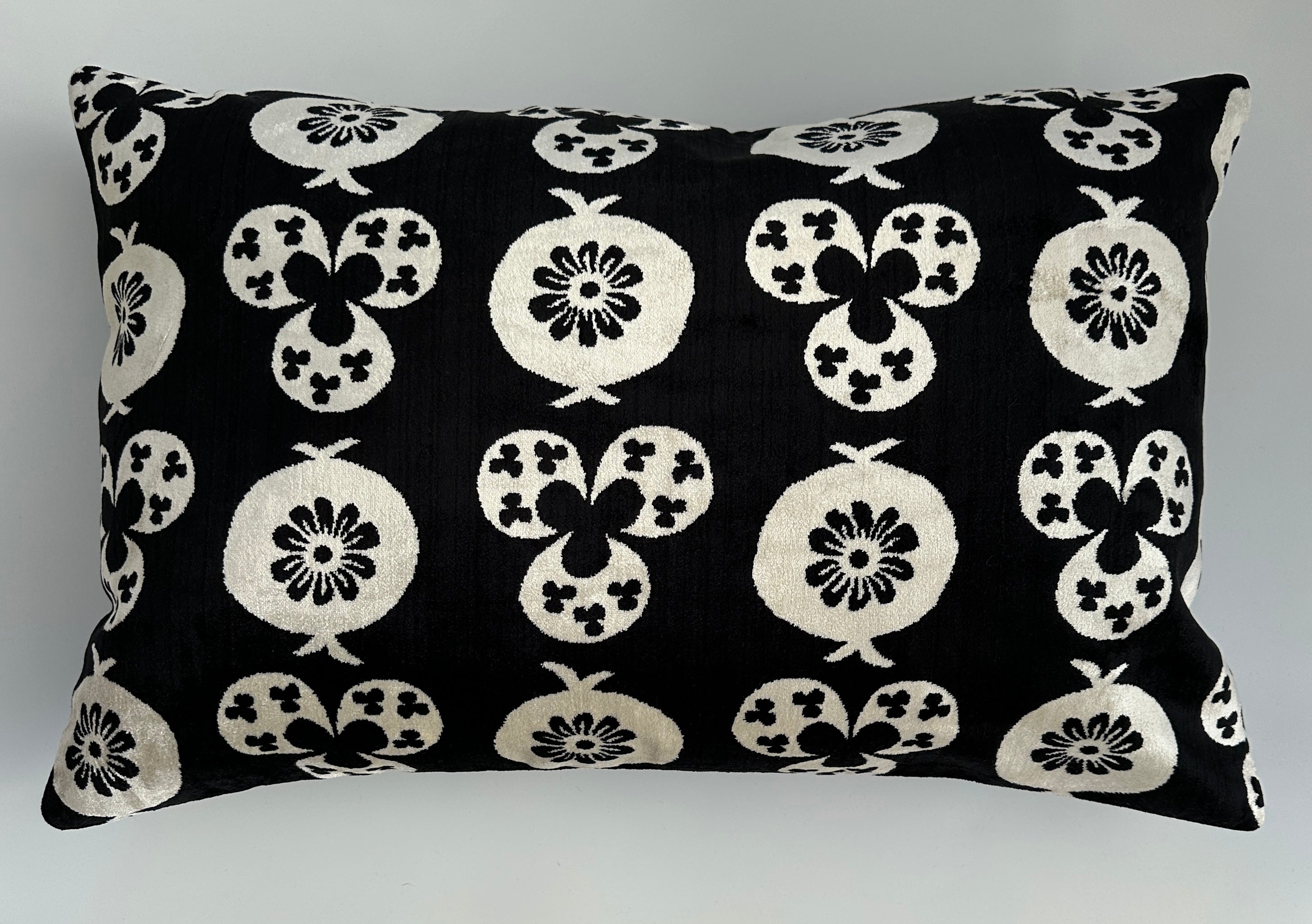 Black Pomegranate Silk Velvet Cushion Cover 24''x16'' / 60x40 CM