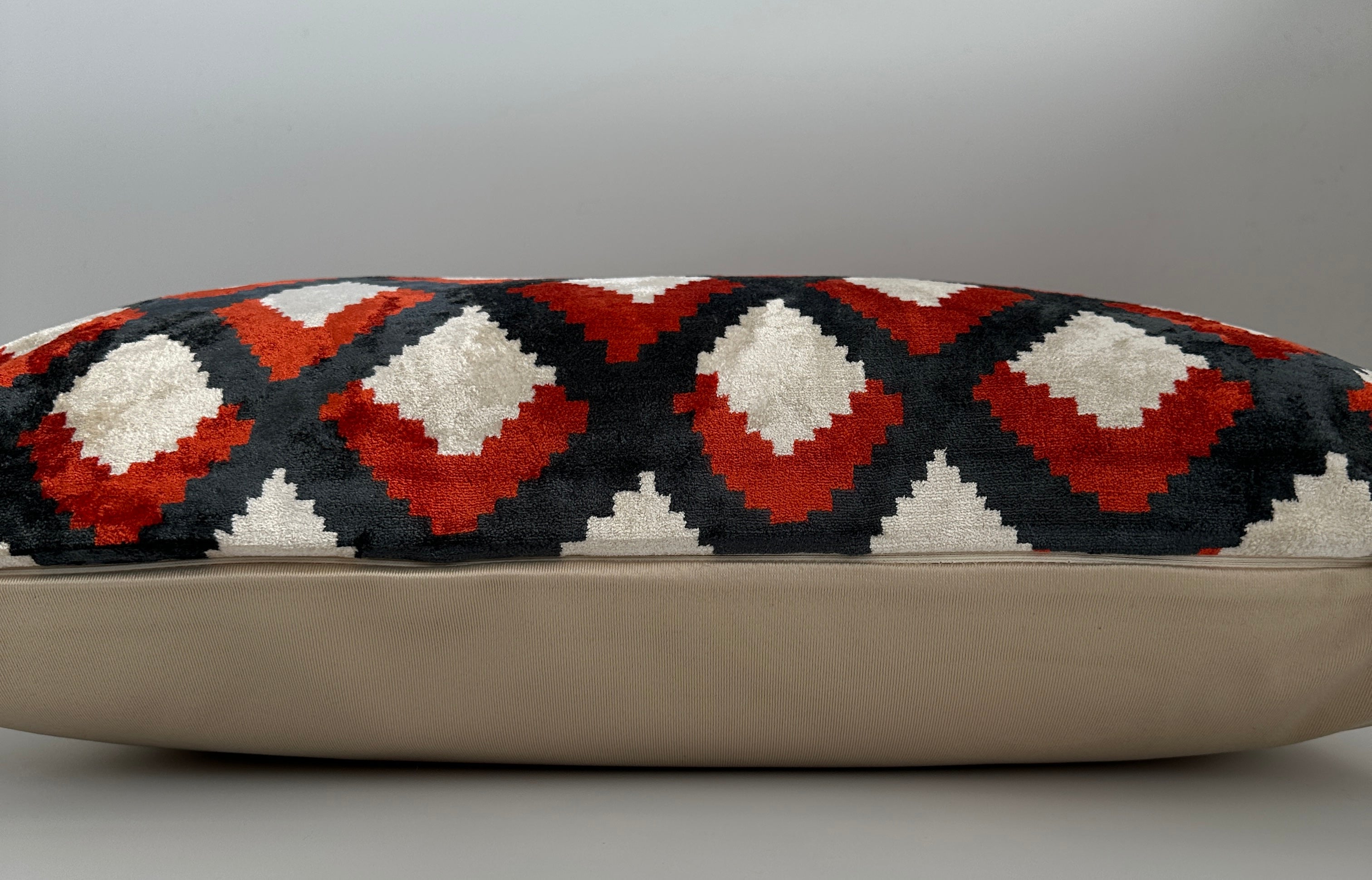 Diamond Silk Velvet Cushion Cover 24''x16'' / 60x40 CM