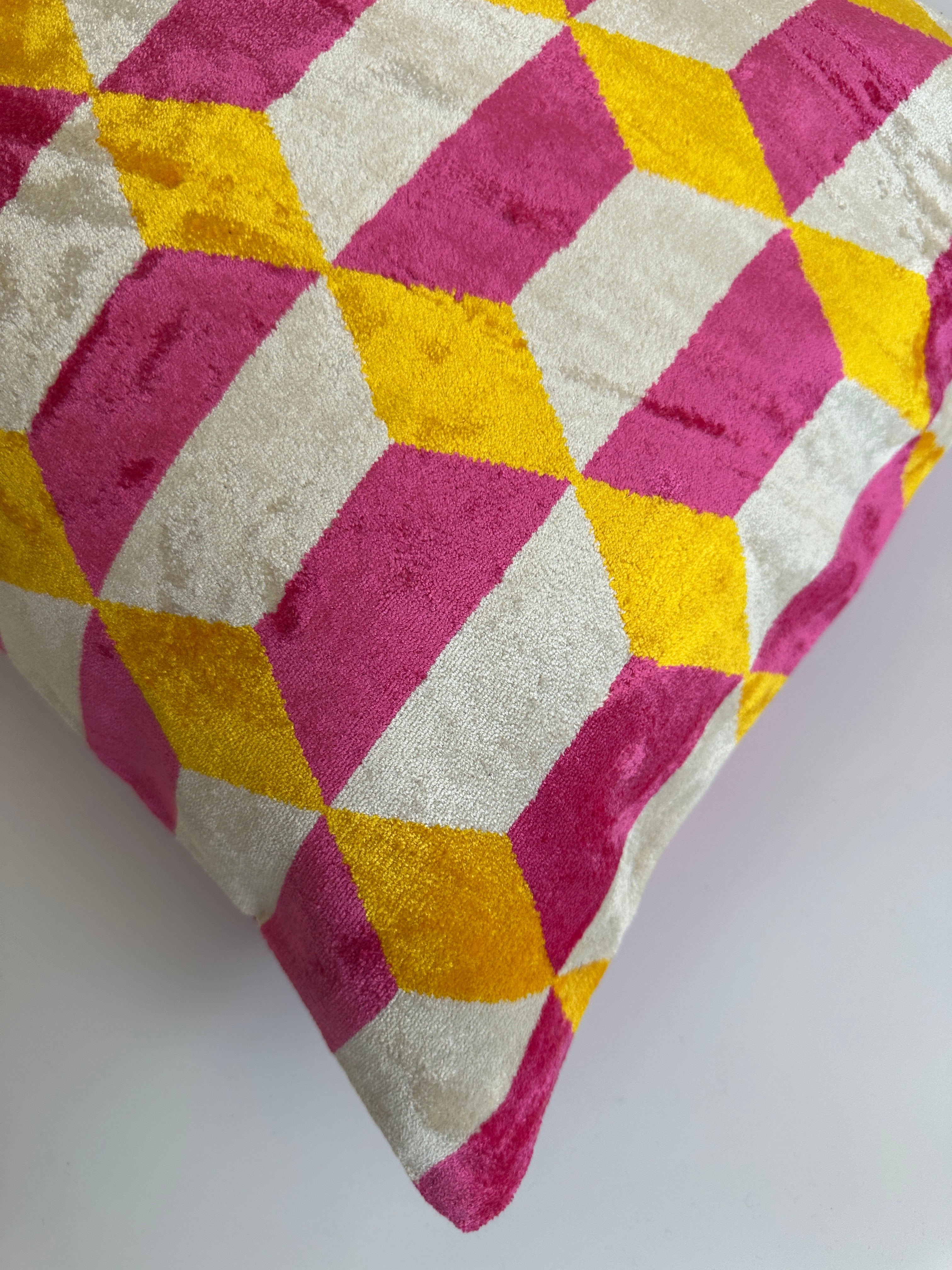 Abstract Silk Velvet Cushion Cover 24''x16'' / 60x40 CM