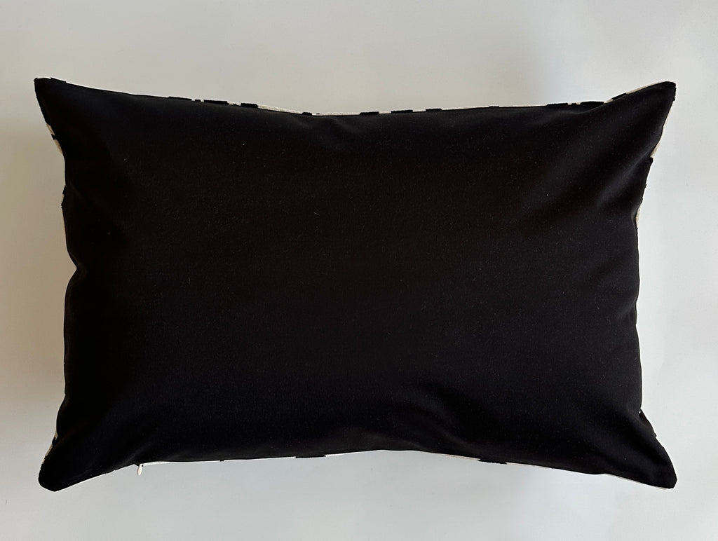 Black Tulip Silk Velvet Cushion Cover 24''x16'' / 60x40 CM