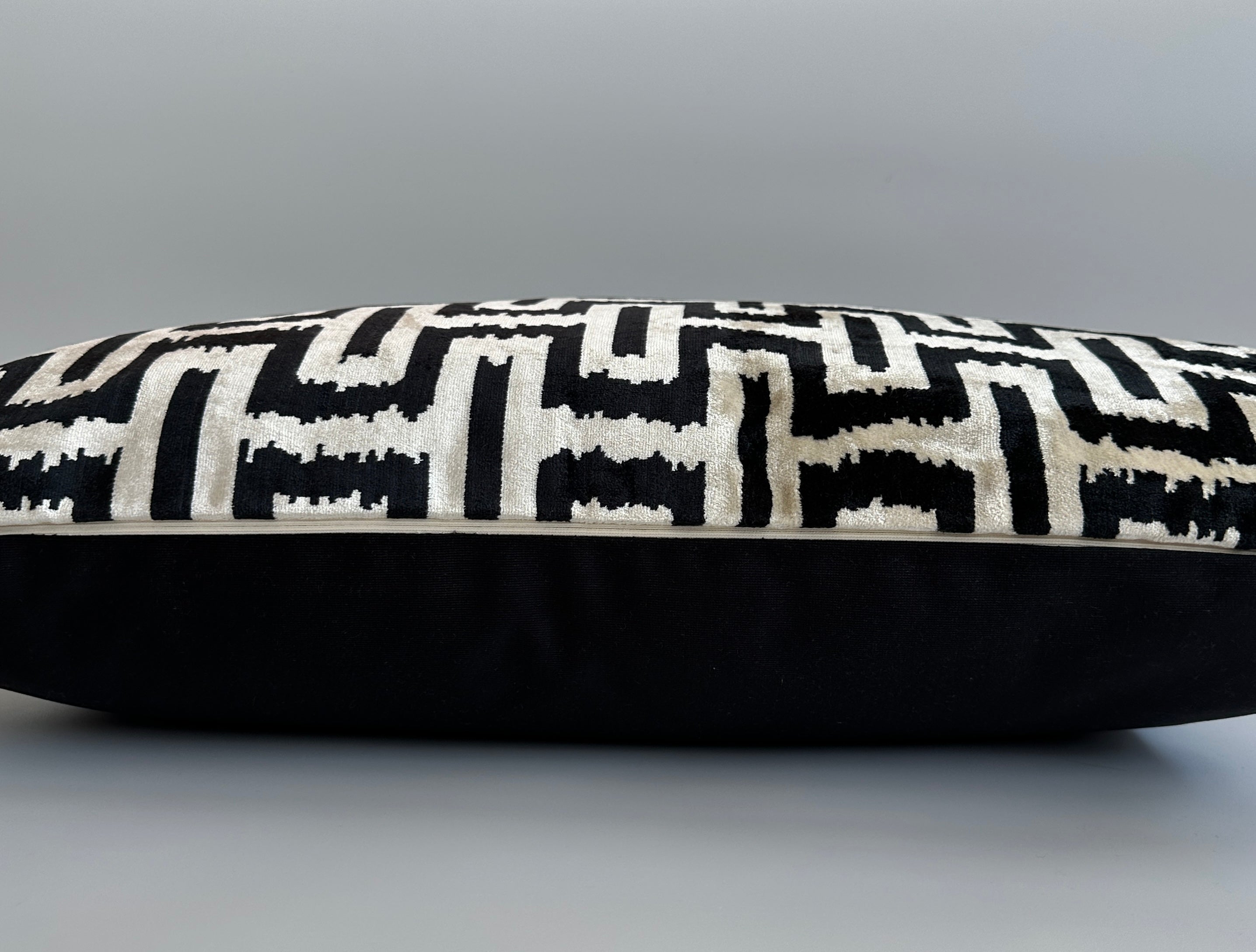 Black Silk Velvet Cushion Cover 24''x16'' / 60x40 CM