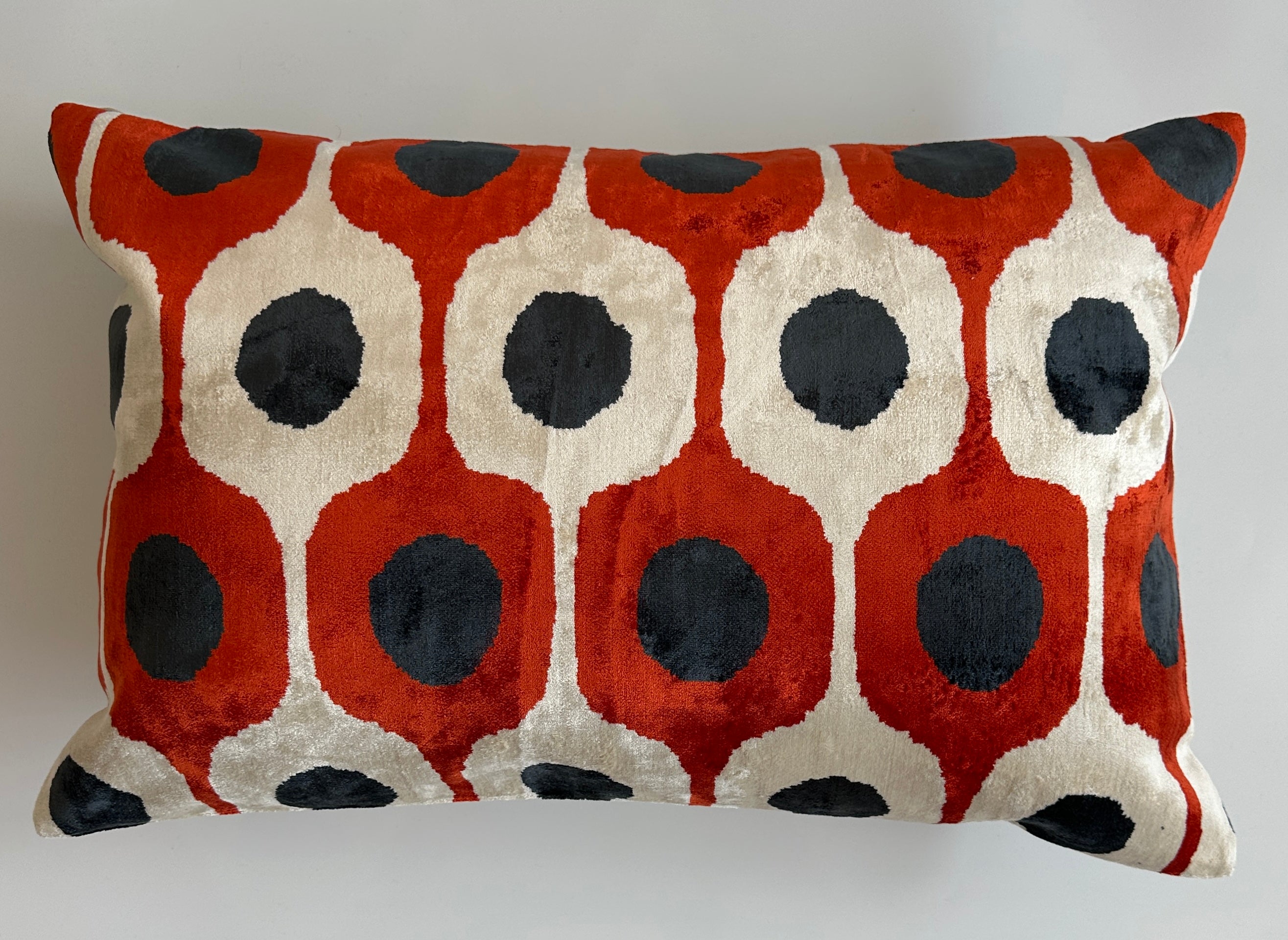 Red Ogival Silk Velvet Cushion Cover 24''x16'' / 60x40 CM