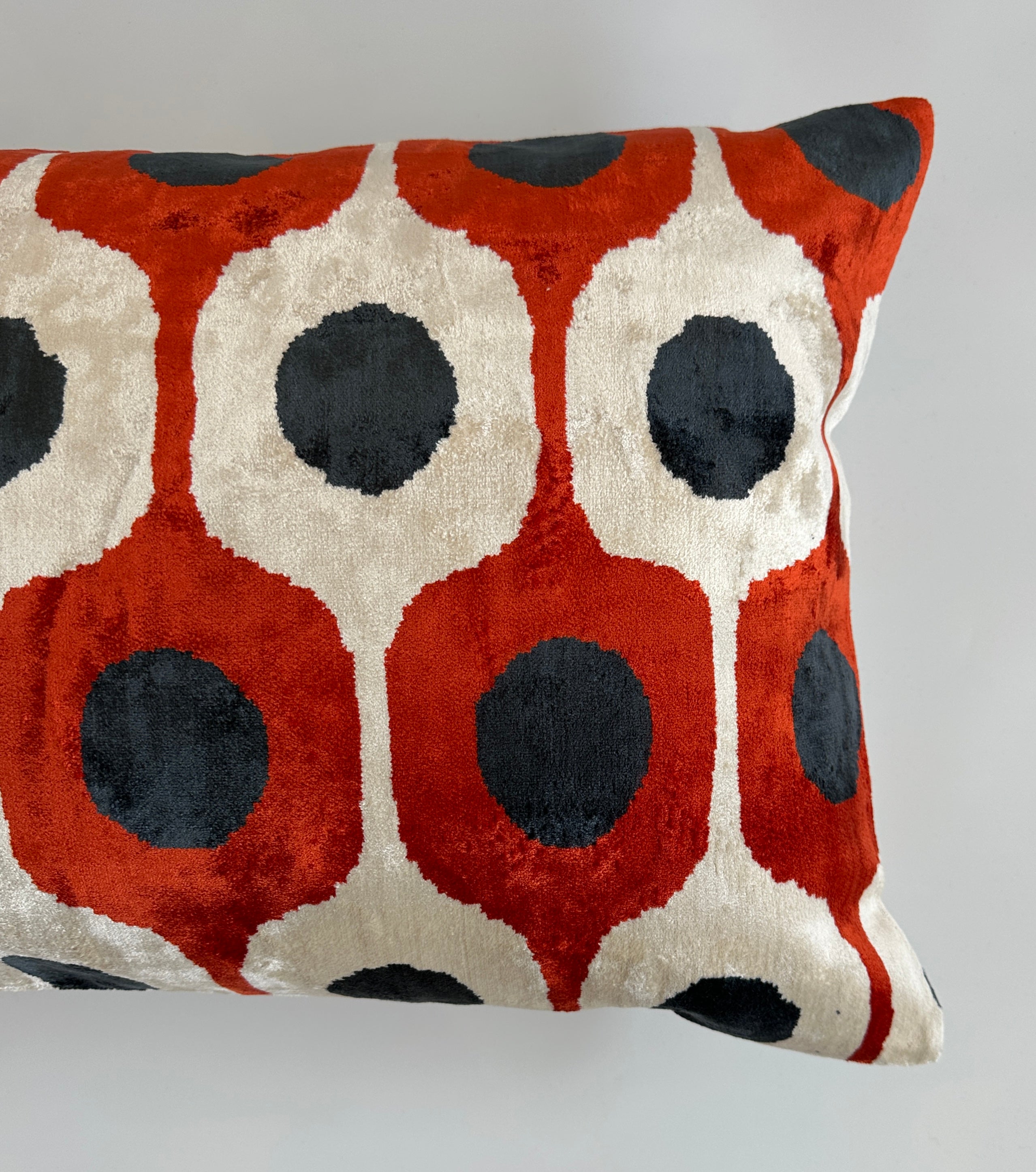 Red Ogival Silk Velvet Cushion Cover 24''x16'' / 60x40 CM