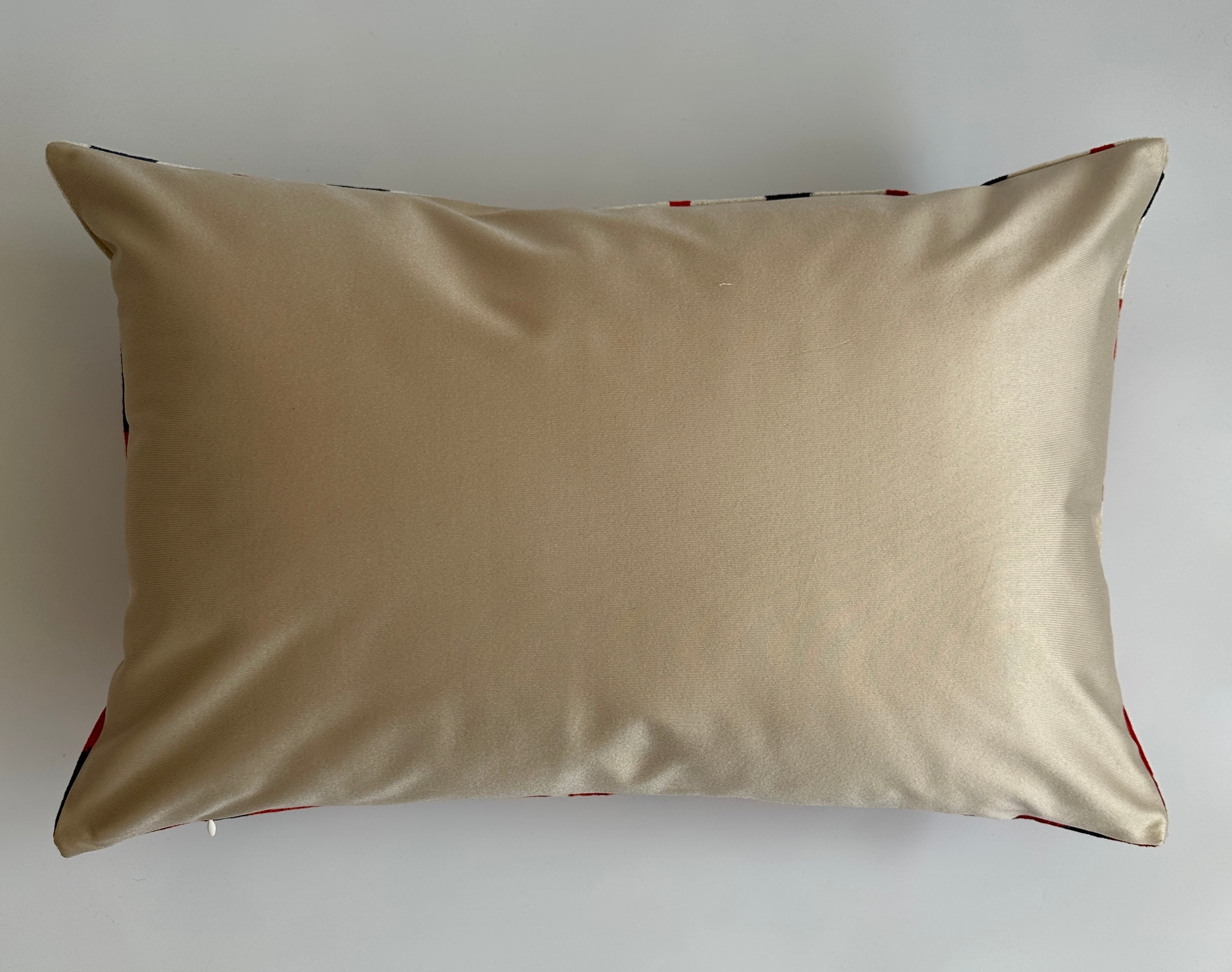 Red Ogival Silk Velvet Cushion Cover 24''x16'' / 60x40 CM