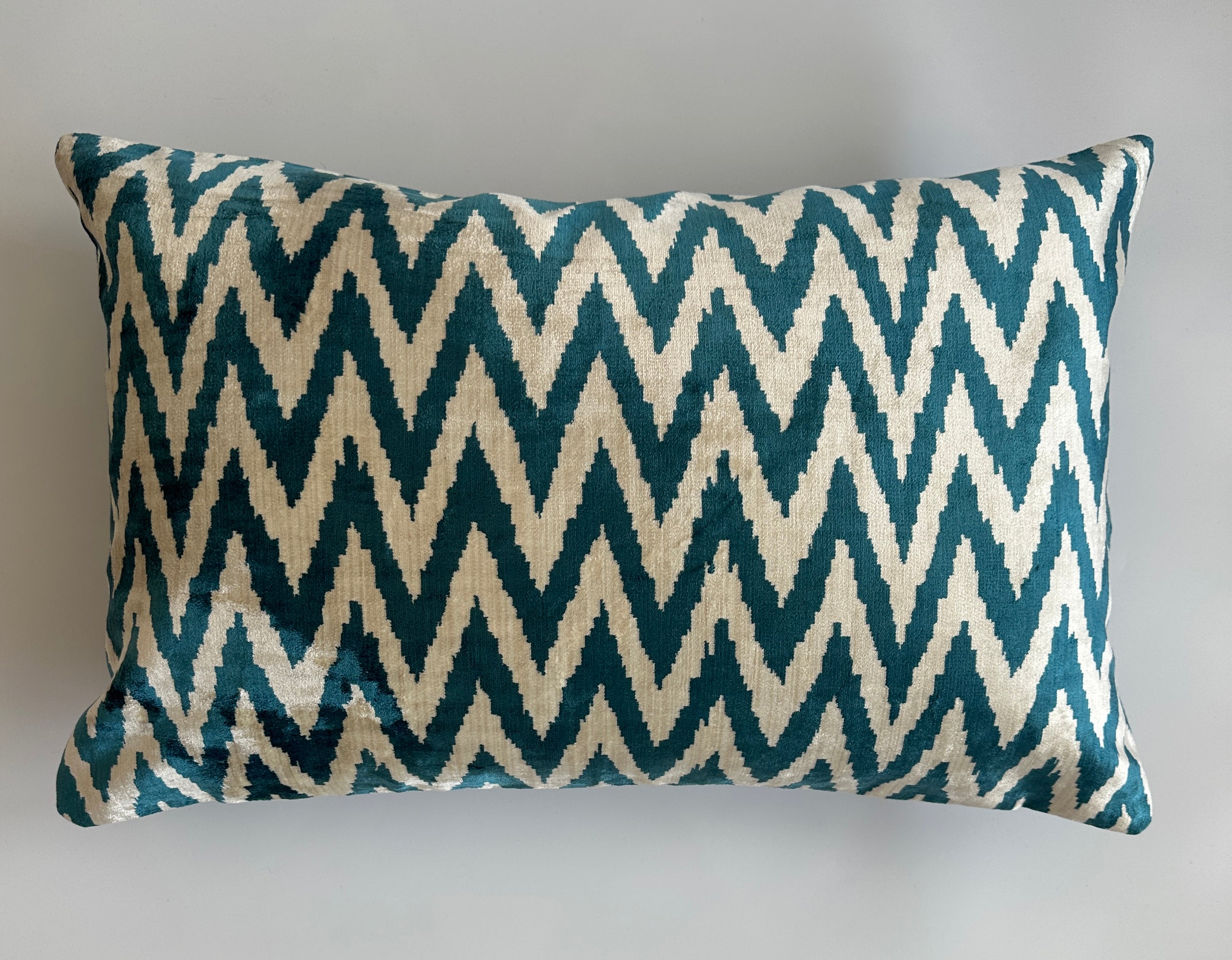 Turquoise Flame Silk Velvet Cushion Cover 24''x16'' / 60x40 CM