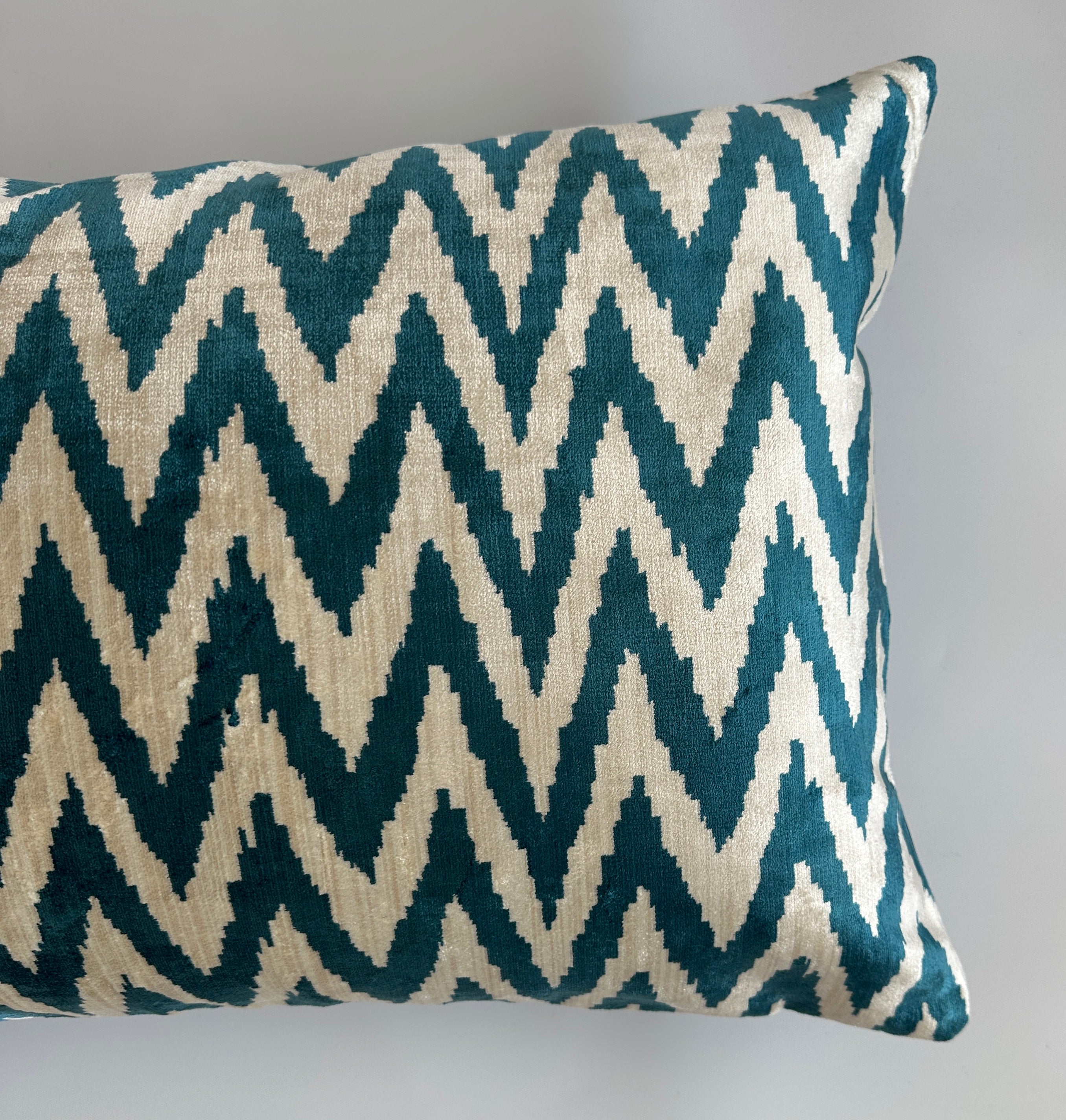 Turquoise Flame Silk Velvet Cushion Cover 24''x16'' / 60x40 CM
