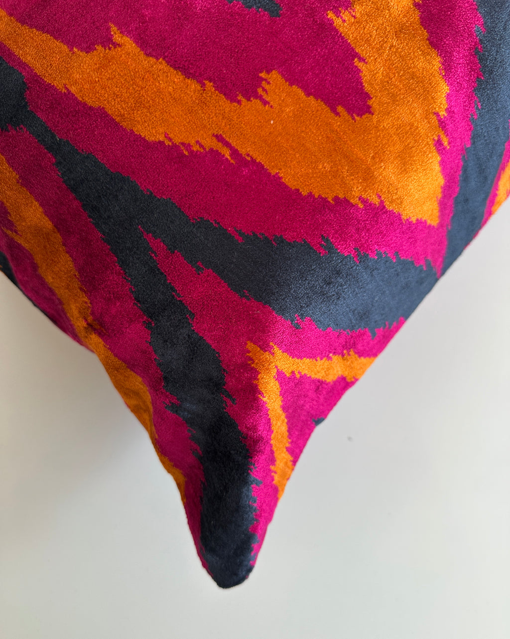 Silk Velvet Cushion Cover 24''x16'' / 60x40 CM