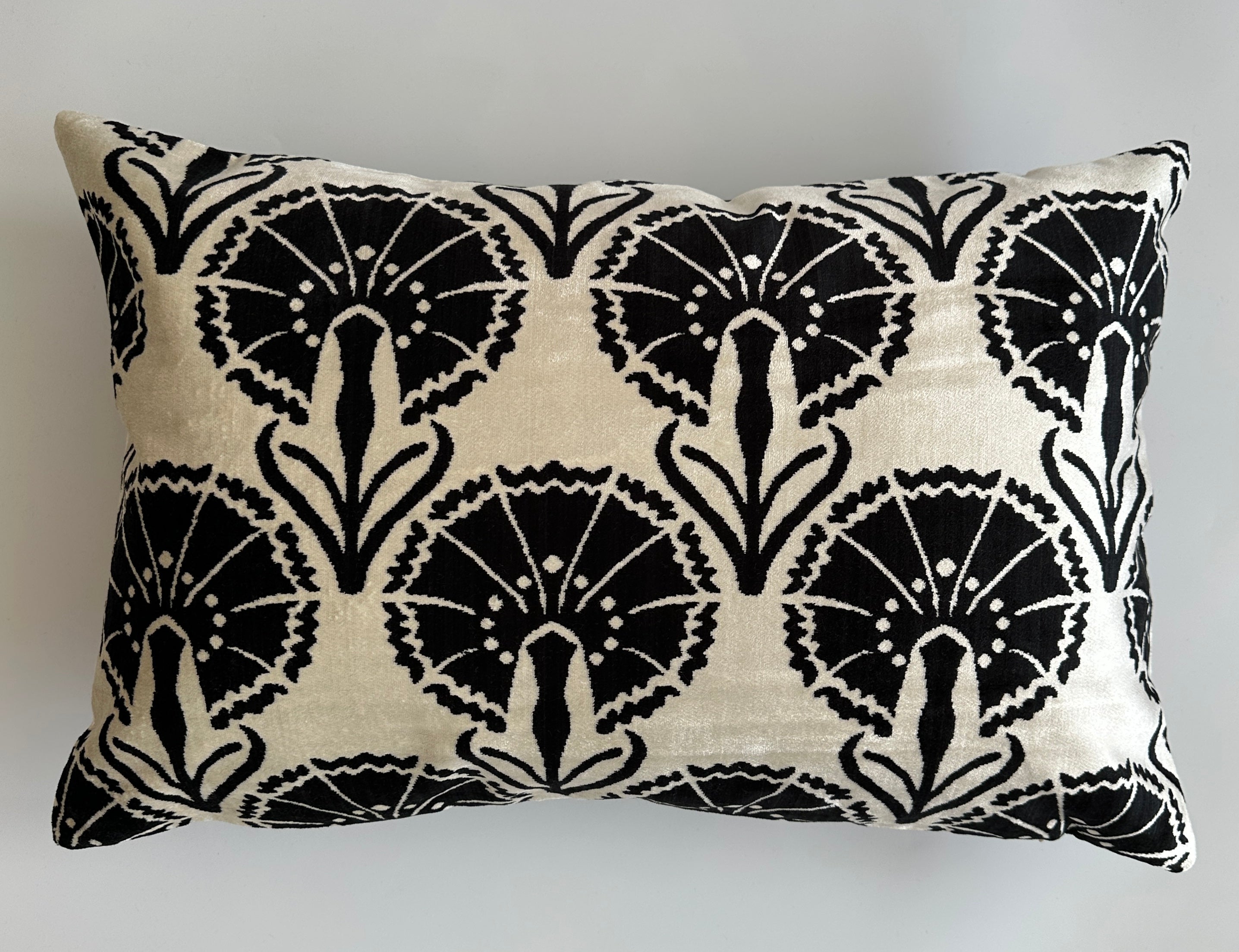 Black Carnations Silk Velvet Cushion Cover 24''x16'' / 60x40 CM