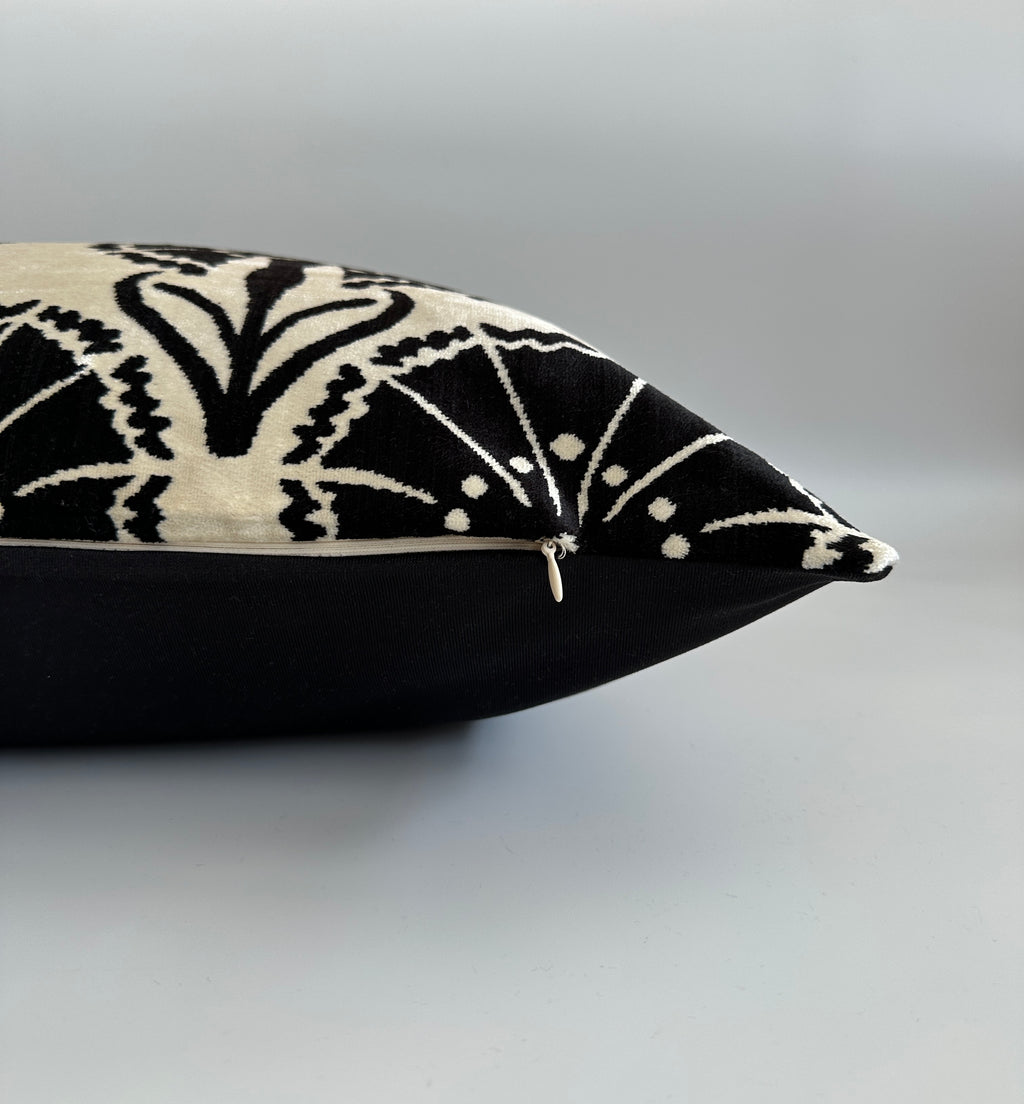 Black Carnations Silk Velvet Cushion Cover 24''x16'' / 60x40 CM