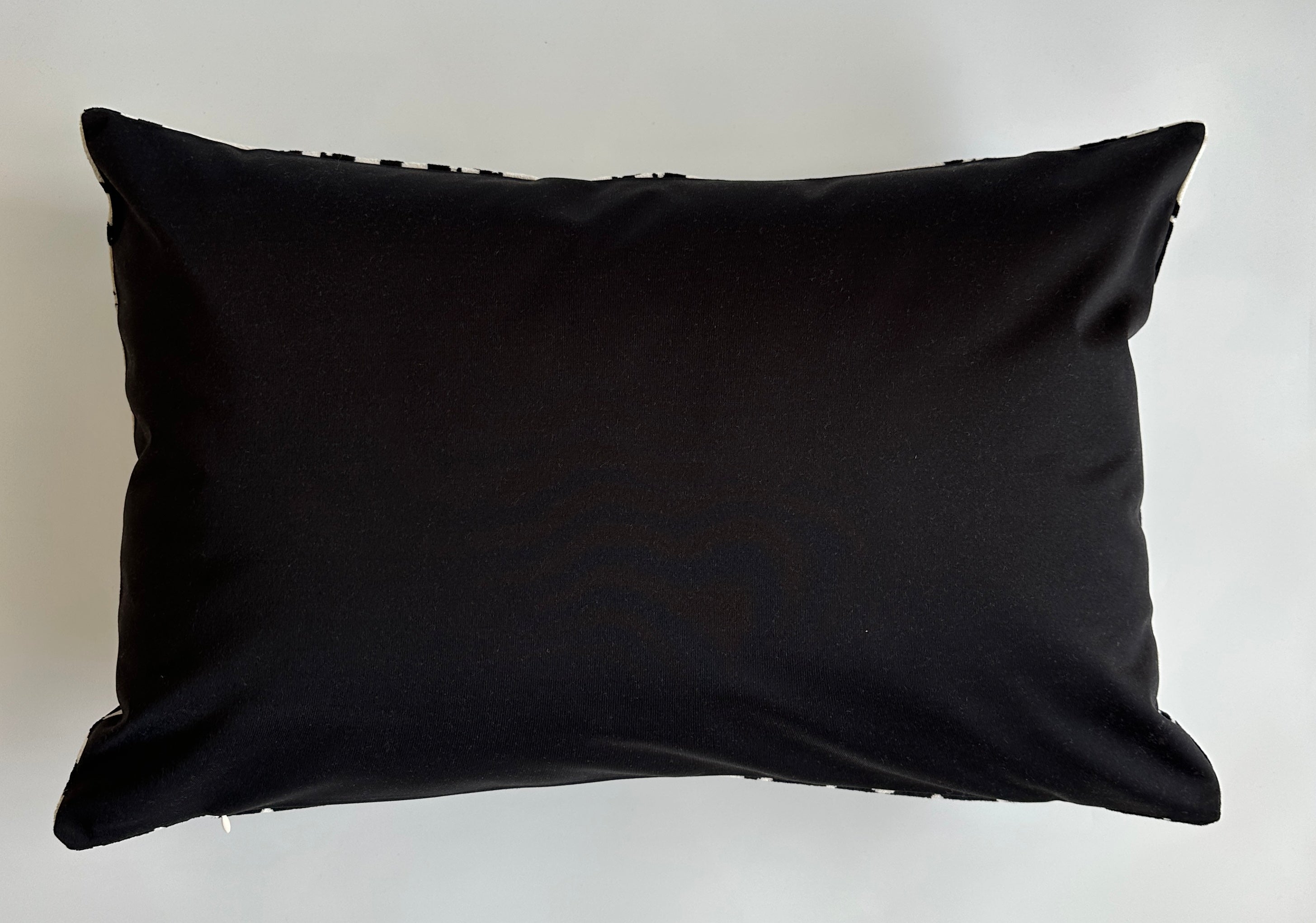 Black Carnations Silk Velvet Cushion Cover 24''x16'' / 60x40 CM