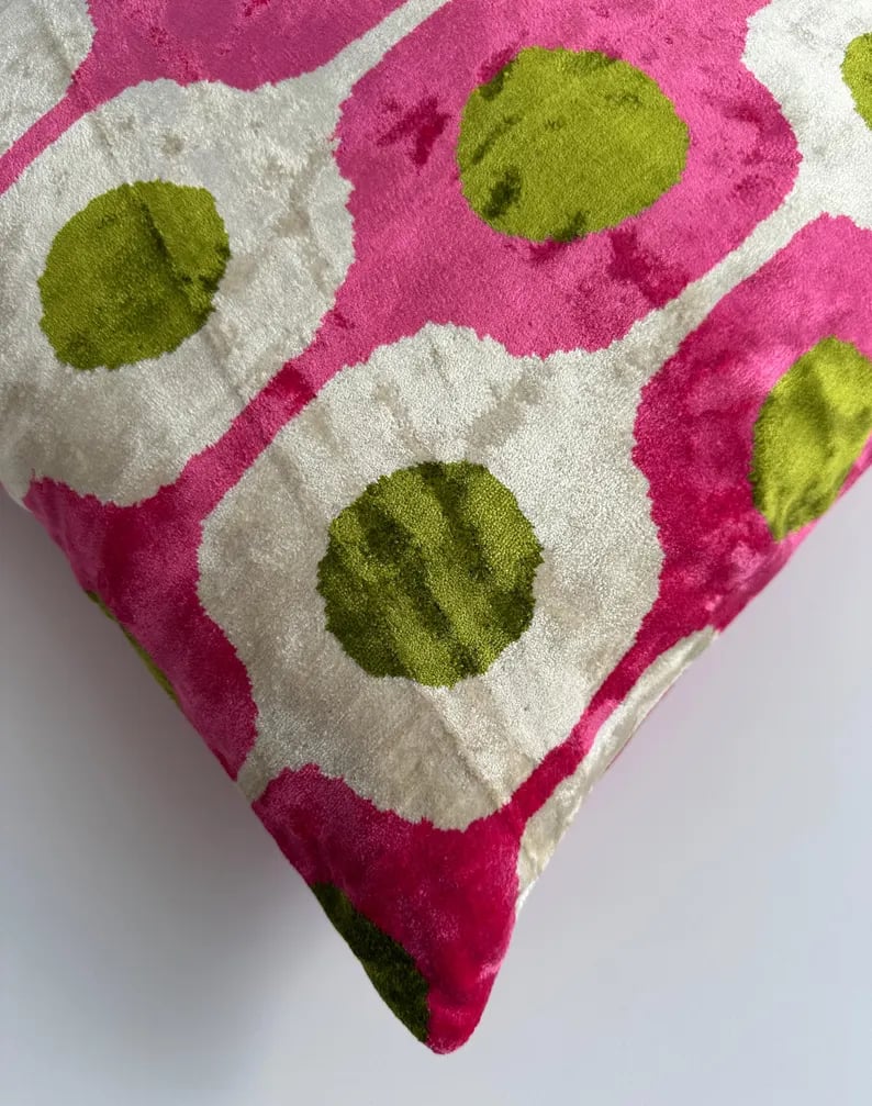 Pink Silk Velvet Ogival Ikat Cushion Cover 16''x16'' / 40x40 CM