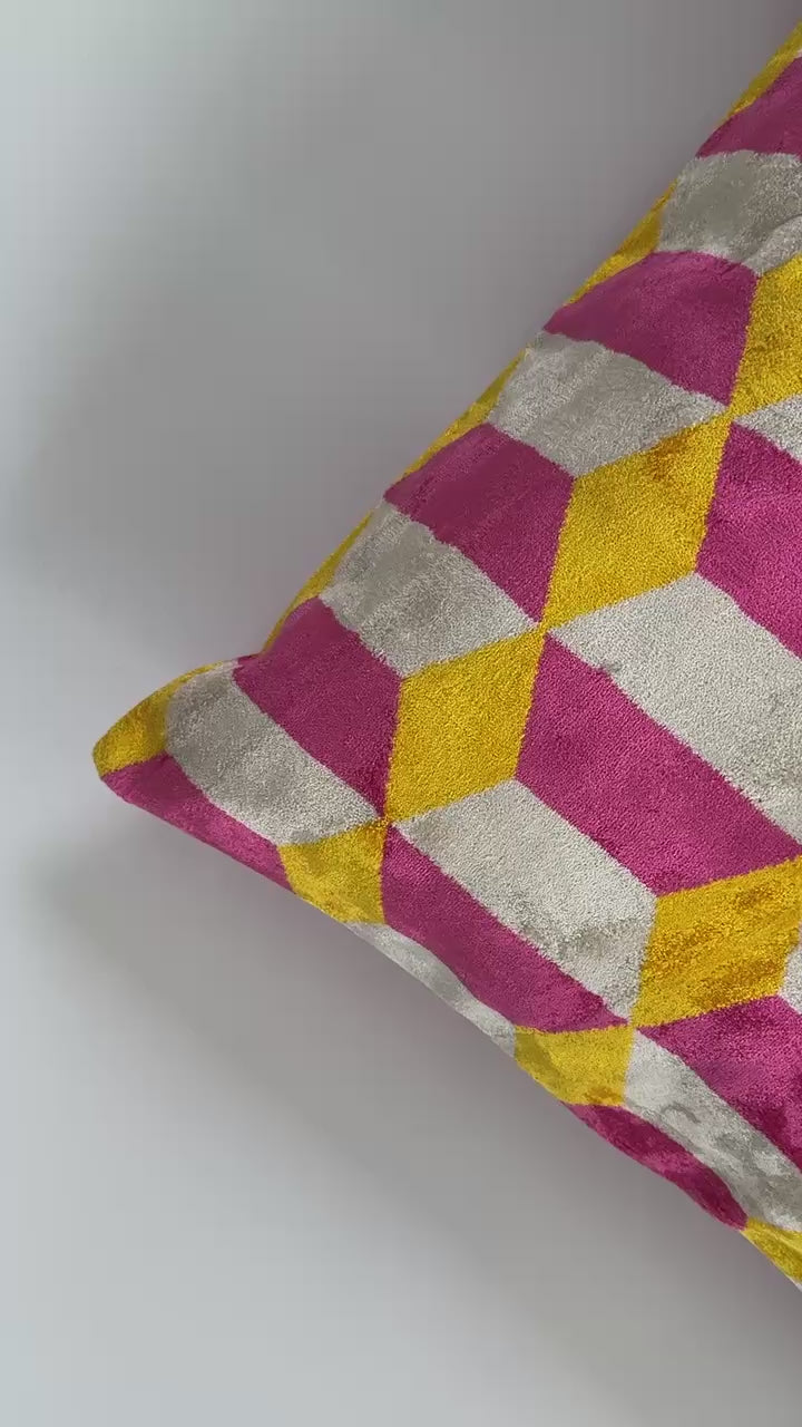 Abstract Silk Velvet Cushion Cover 16''x16'' / 40x40 CM