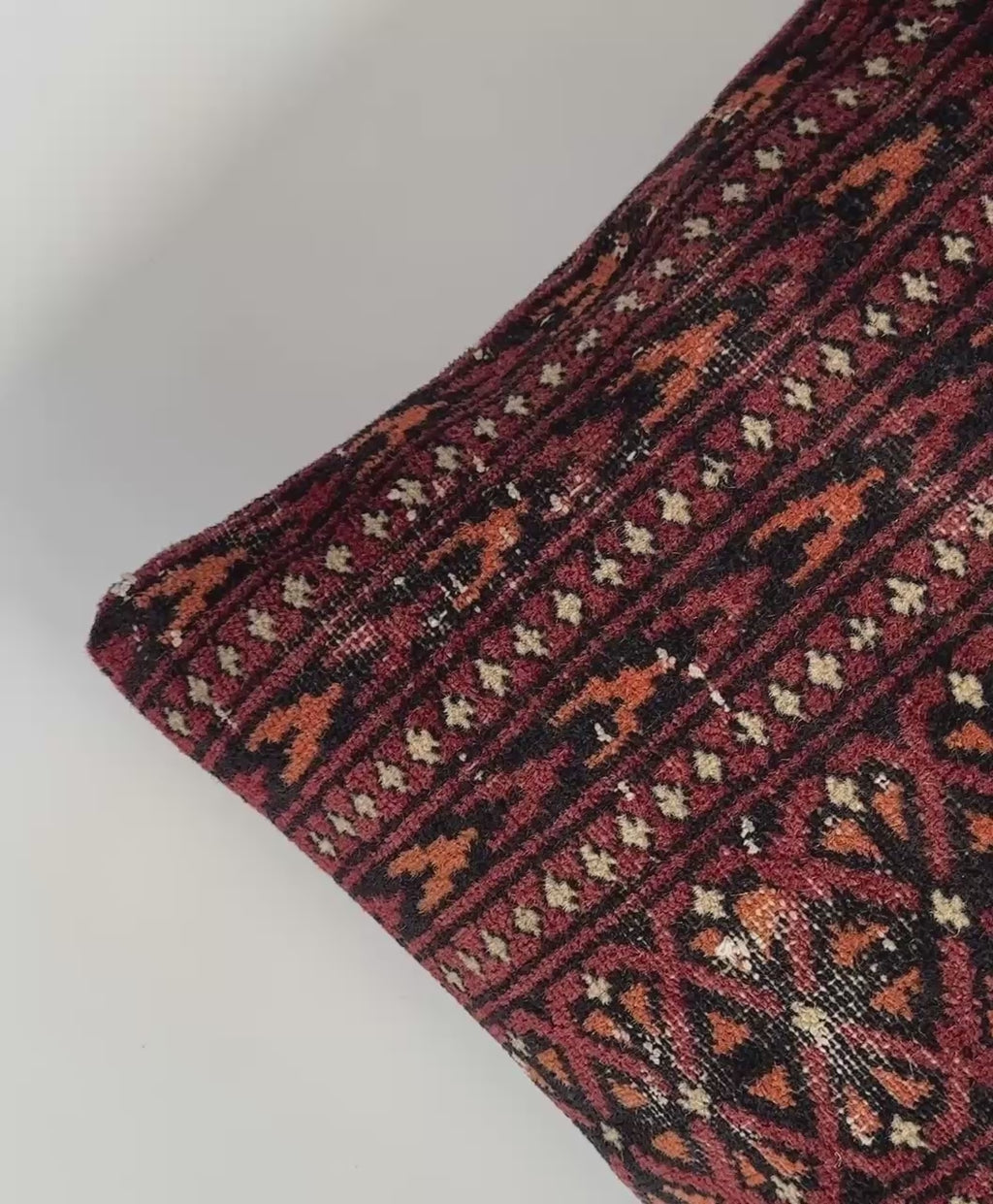 Carpet Cushion Cover 16''x16'' / 41x40 CM